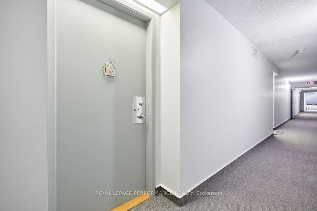 345 CENTRUM Boulevard W, #403