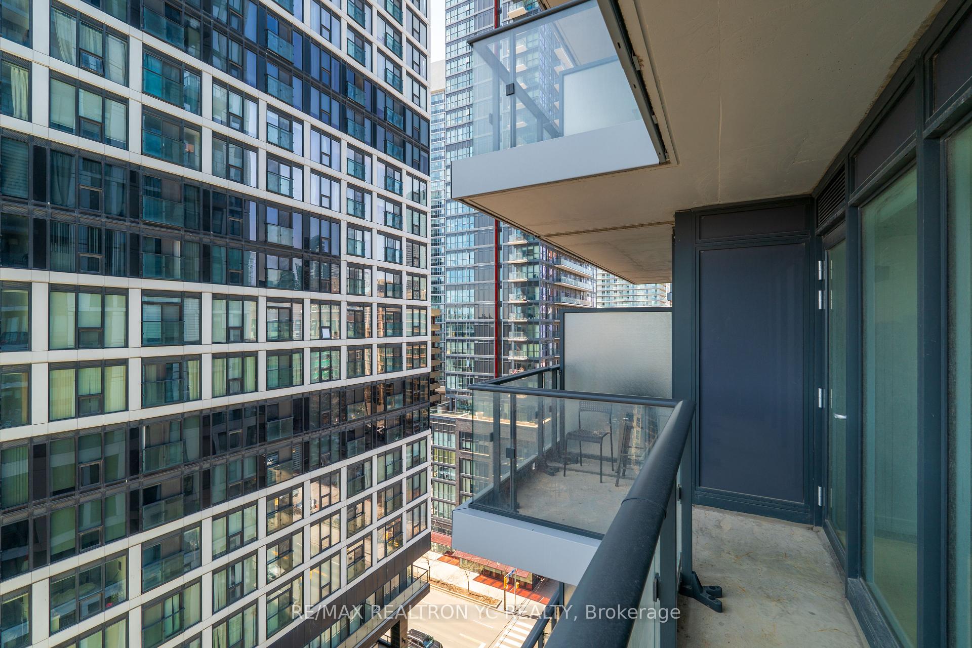 1 Bedroom Condo at 251 Jarvis,  Toronto For sale