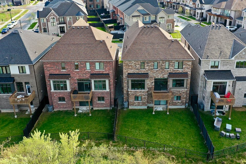 1428 Ford Strathy