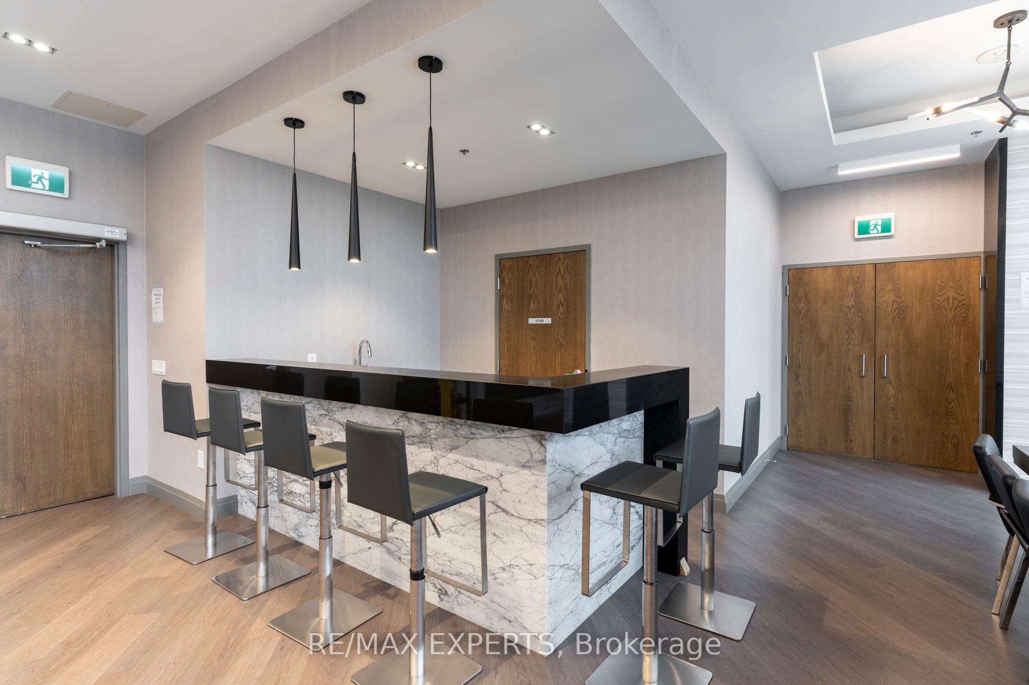 99 Eagle Rock Way, #503