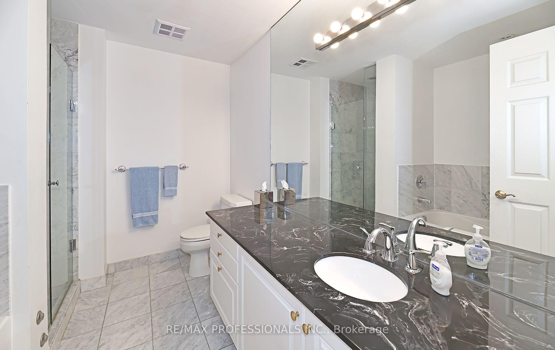 3 Bedrooms Condo at 3085 Bloor, Toronto For sale