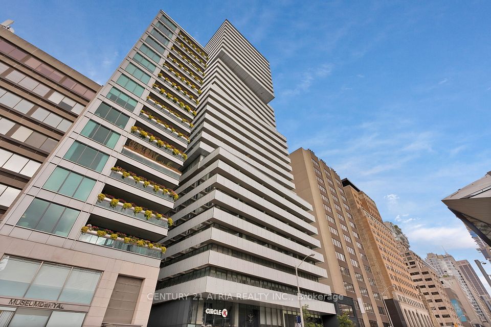 200 Bloor Street