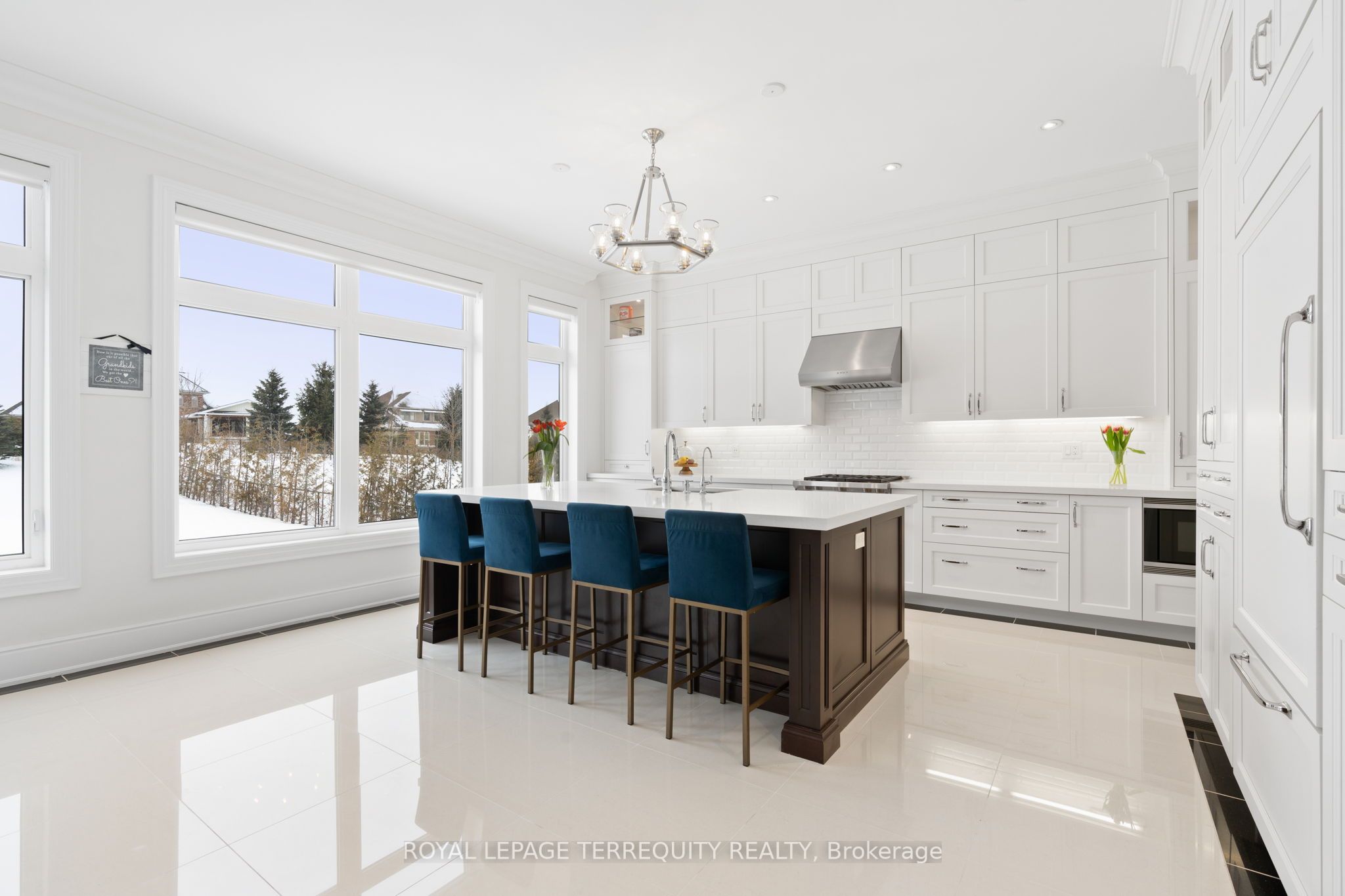 20 Country Club Crescent