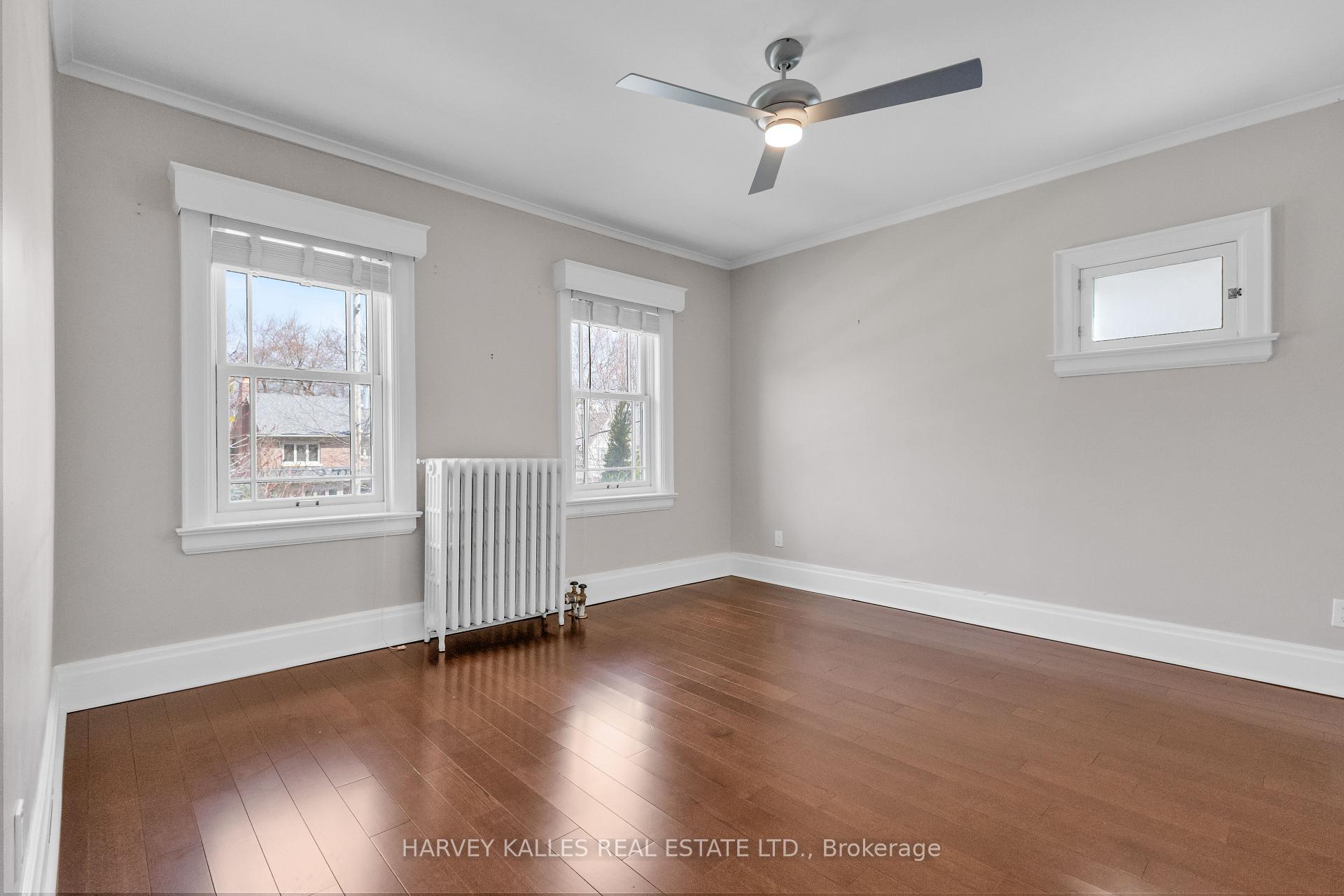 111 Strathallan Boulevard