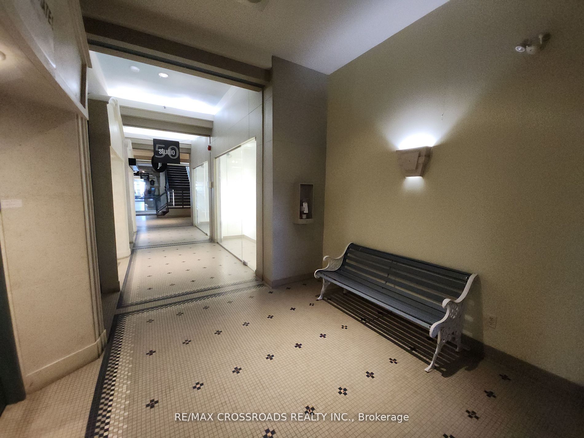 50 Dunlop Street E, #120
