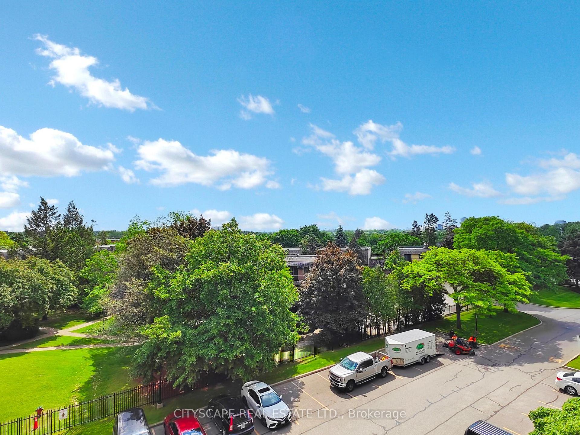 2 Bedrooms Condo at 1320 Mississauga Valley, Mississauga For sale