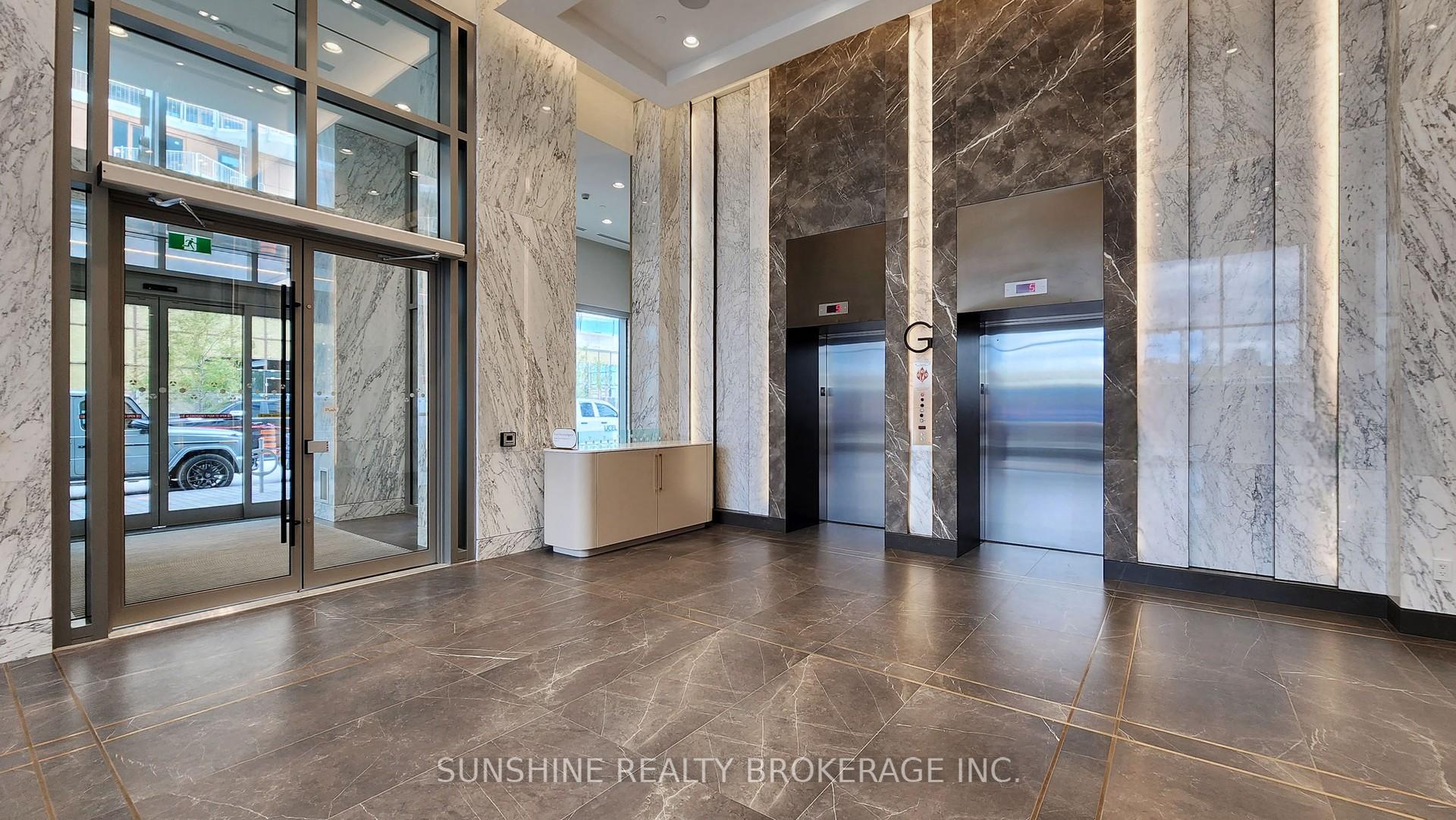 3 Bedrooms Condo at 118 Merchants’ Wharf, Toronto For sale