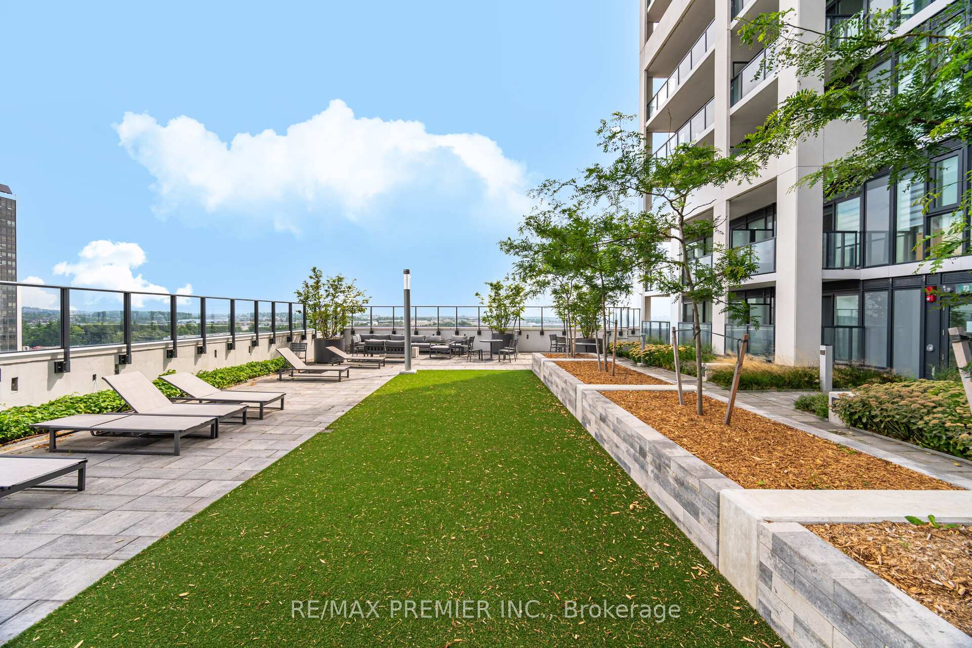 2 Bedrooms Condo at 9000 Jane,  Vaughan For sale