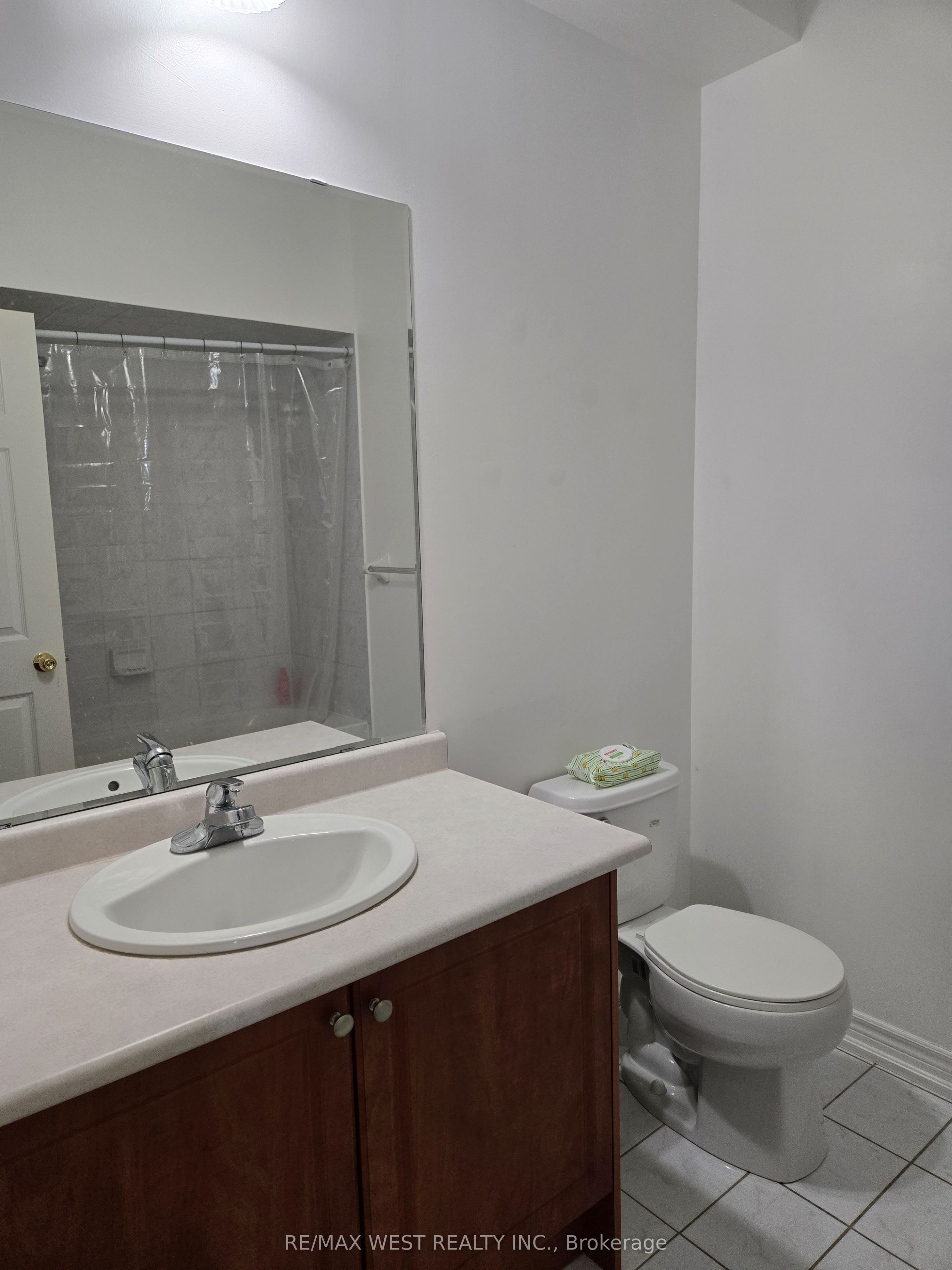 9441 Jane Street, #211