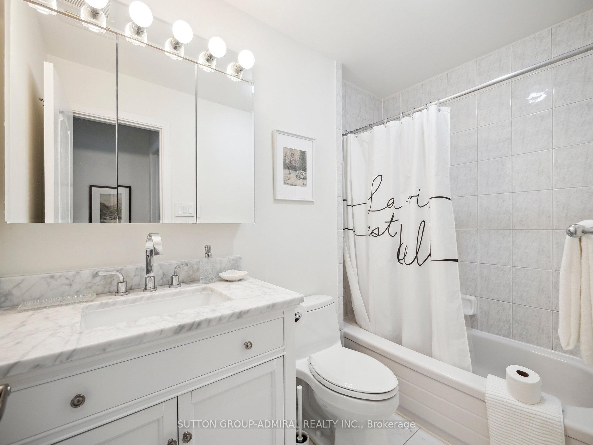 2 Bedrooms Condo at 24 Anvil Millway, Toronto For sale