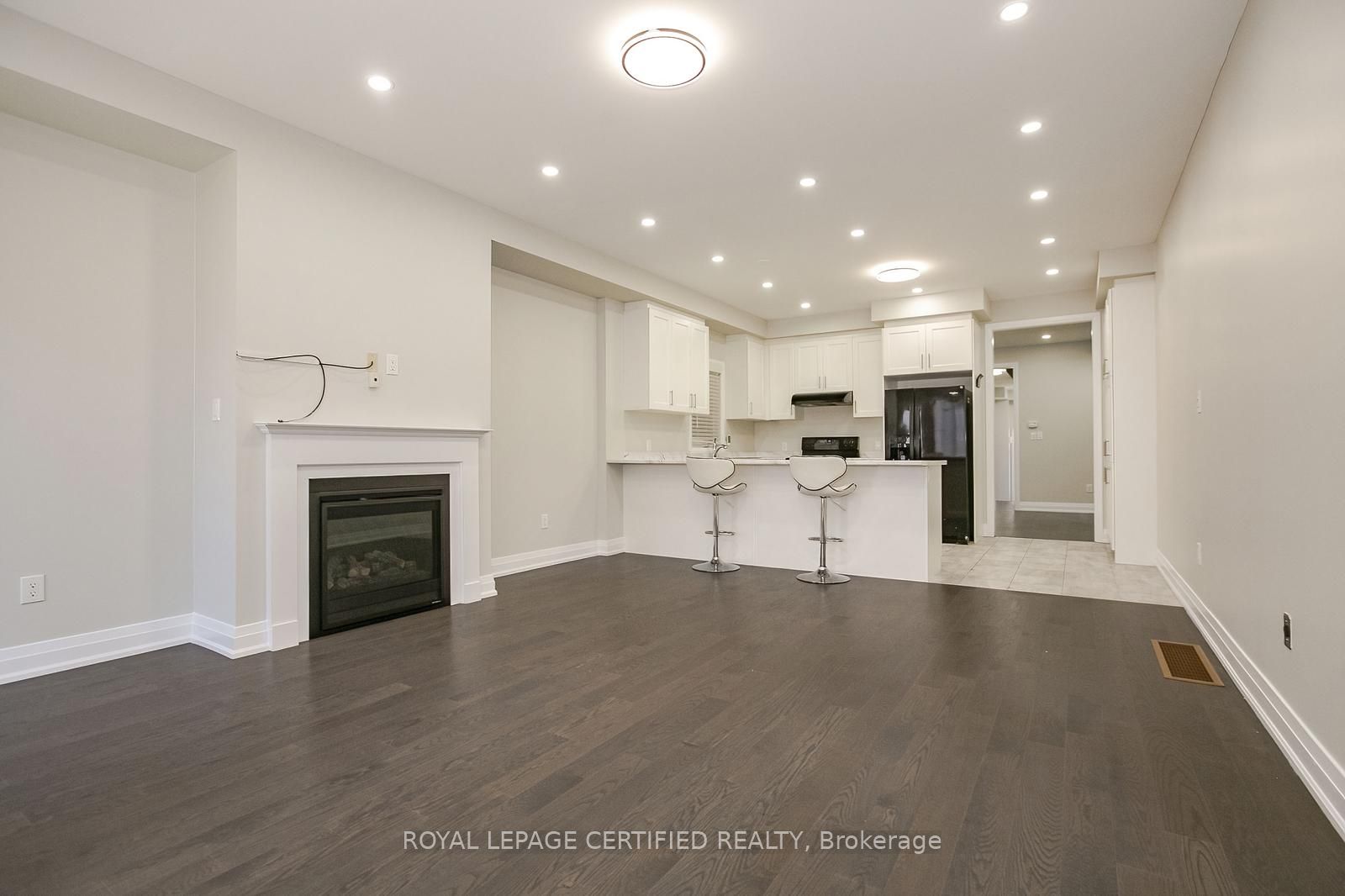 32 Dalbeattie Drive