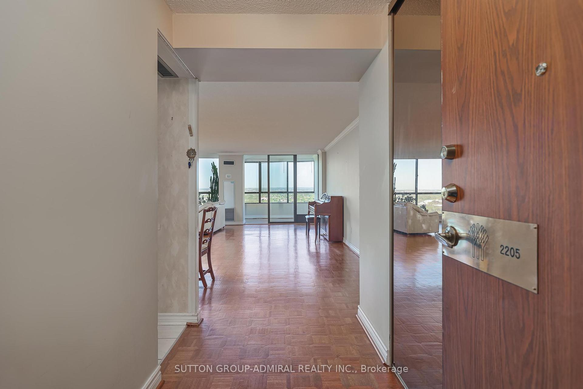 3 Bedrooms Condo at 131 Torresdale, Toronto For sale