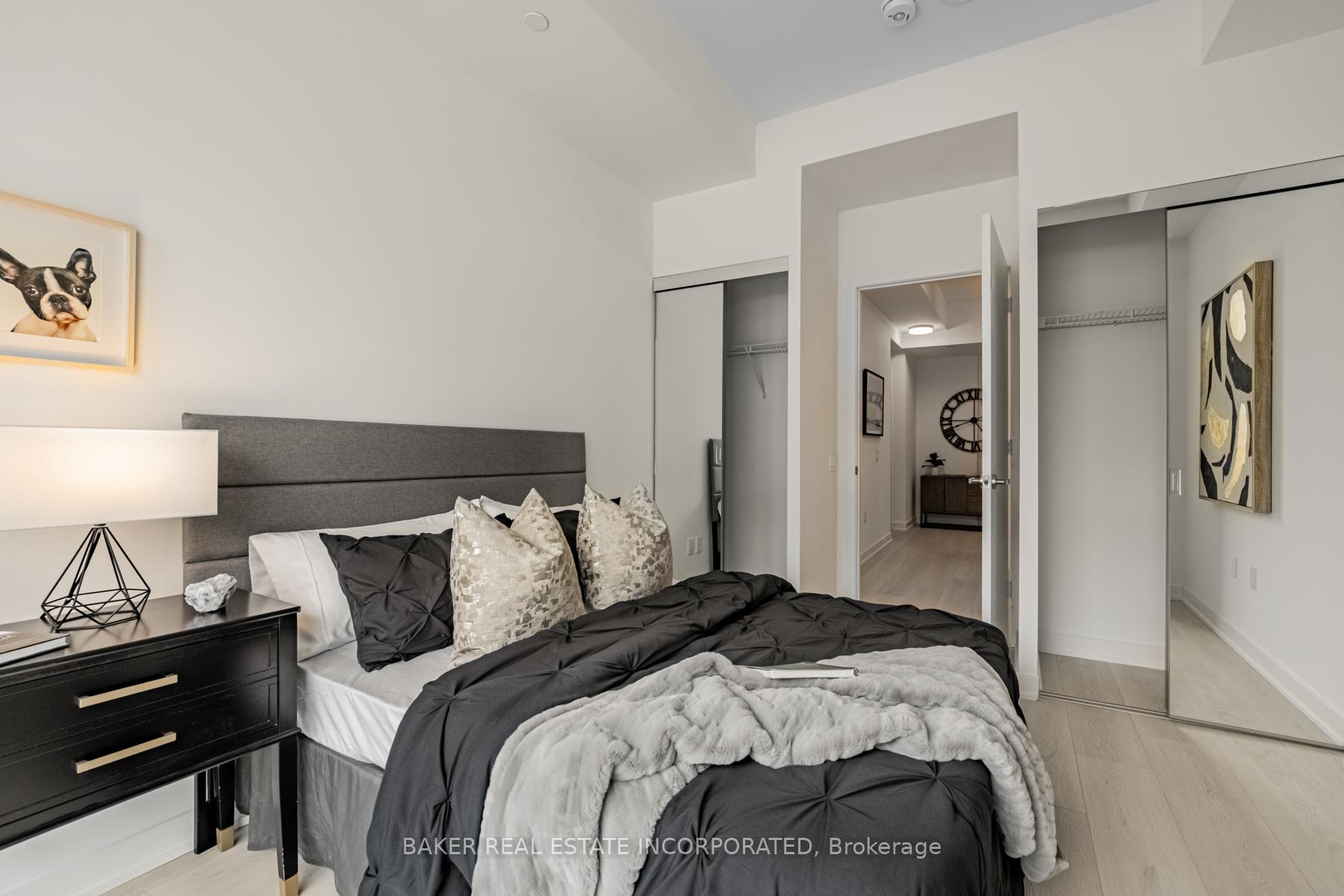 4 Bedrooms Condo at 3883 Quartz,  Mississauga For sale