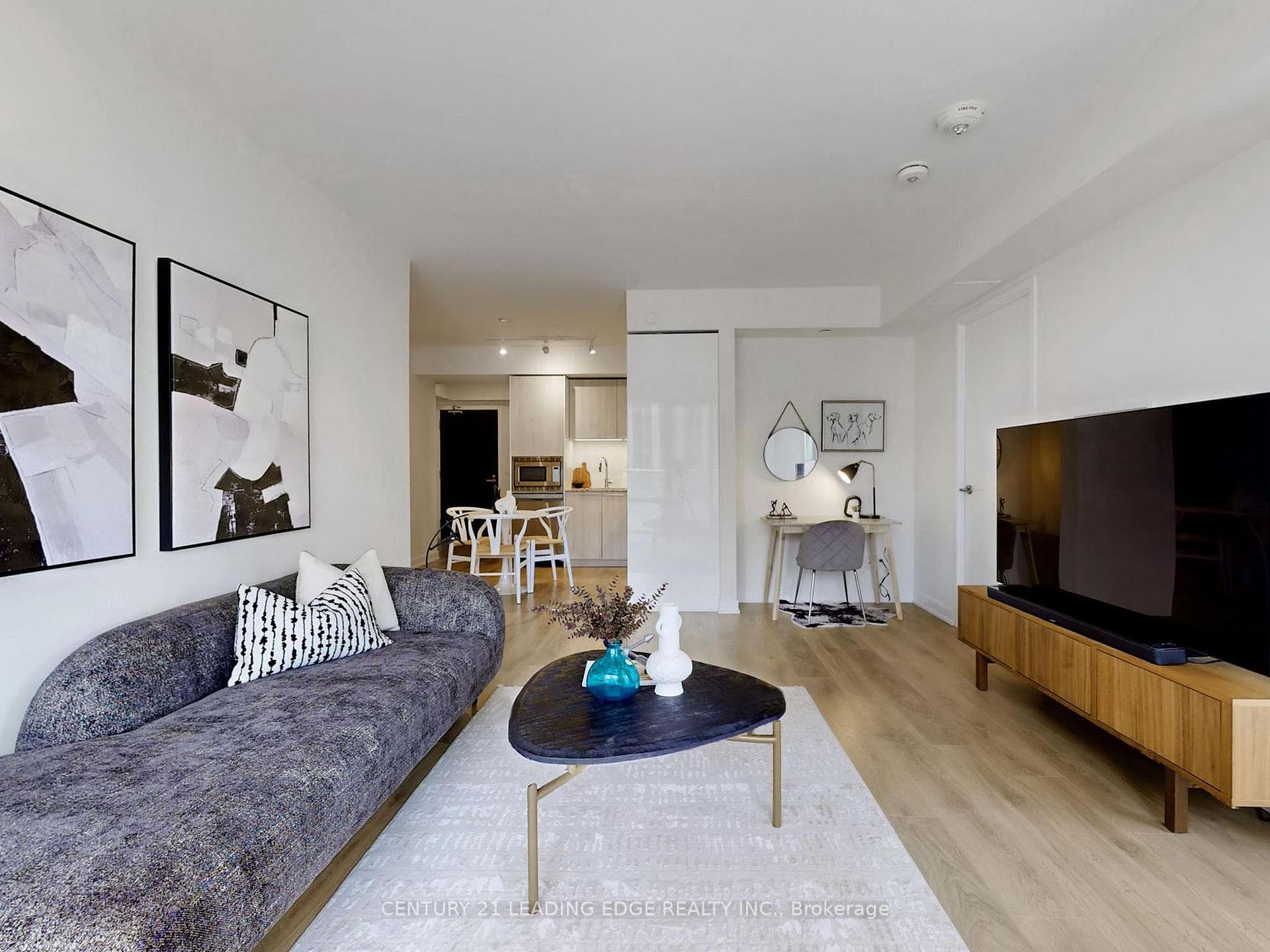 3 Bedrooms Condo at 501 Yonge, Toronto For sale