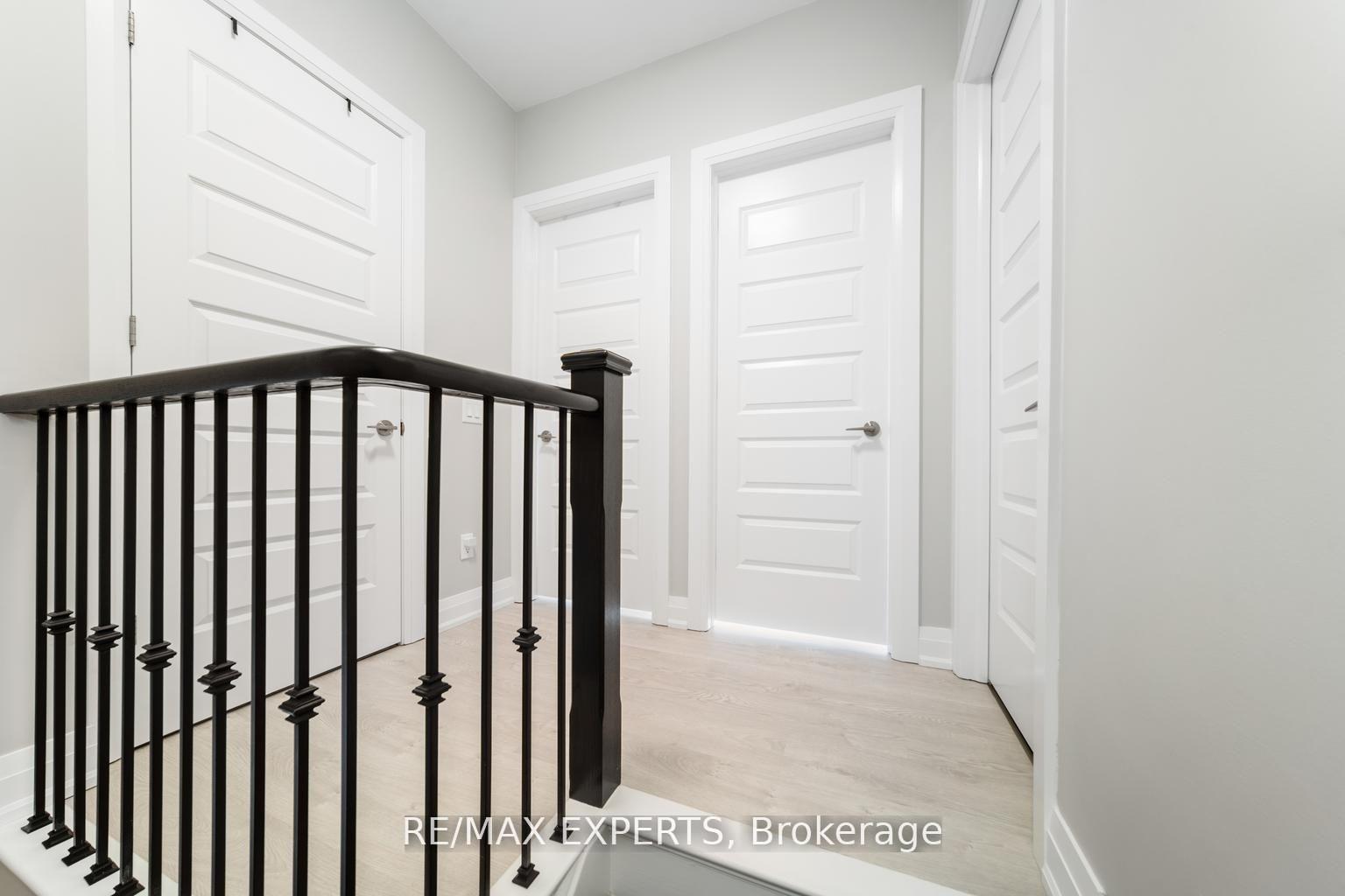 2 Bedrooms Condo at 8167 Kipling, Vaughan For sale