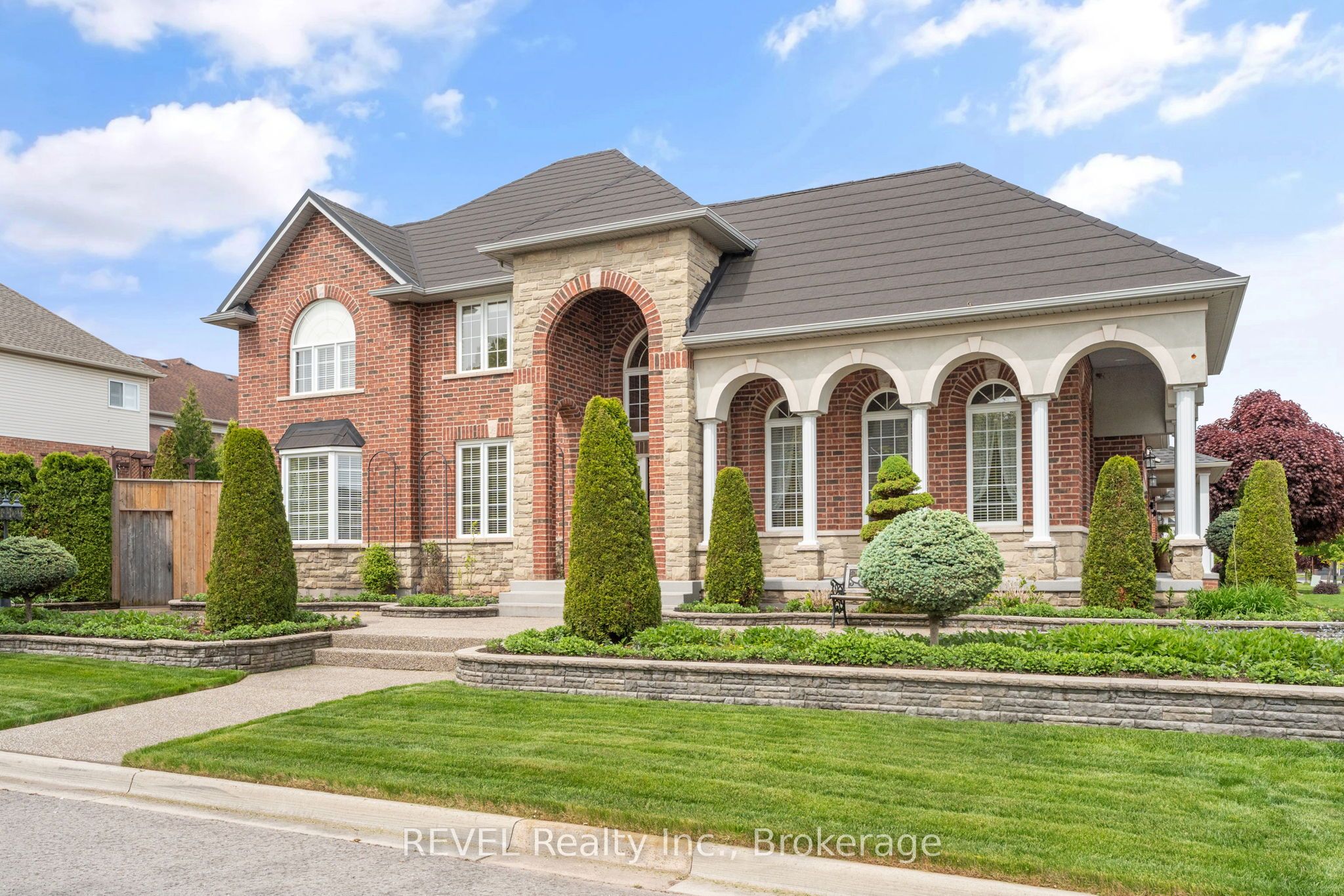 42 Vinifera Drive