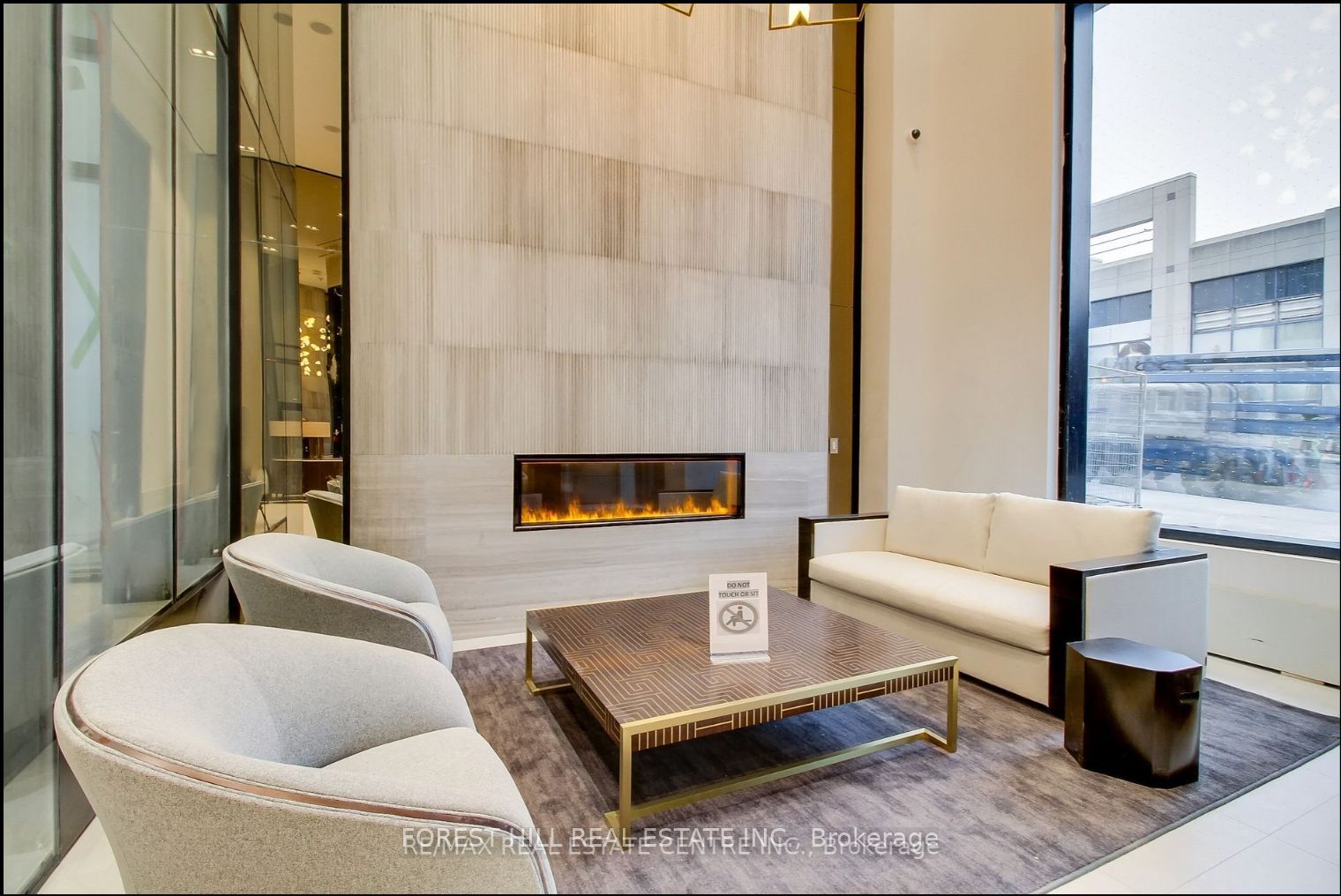 2020 Bathurst Street, #211