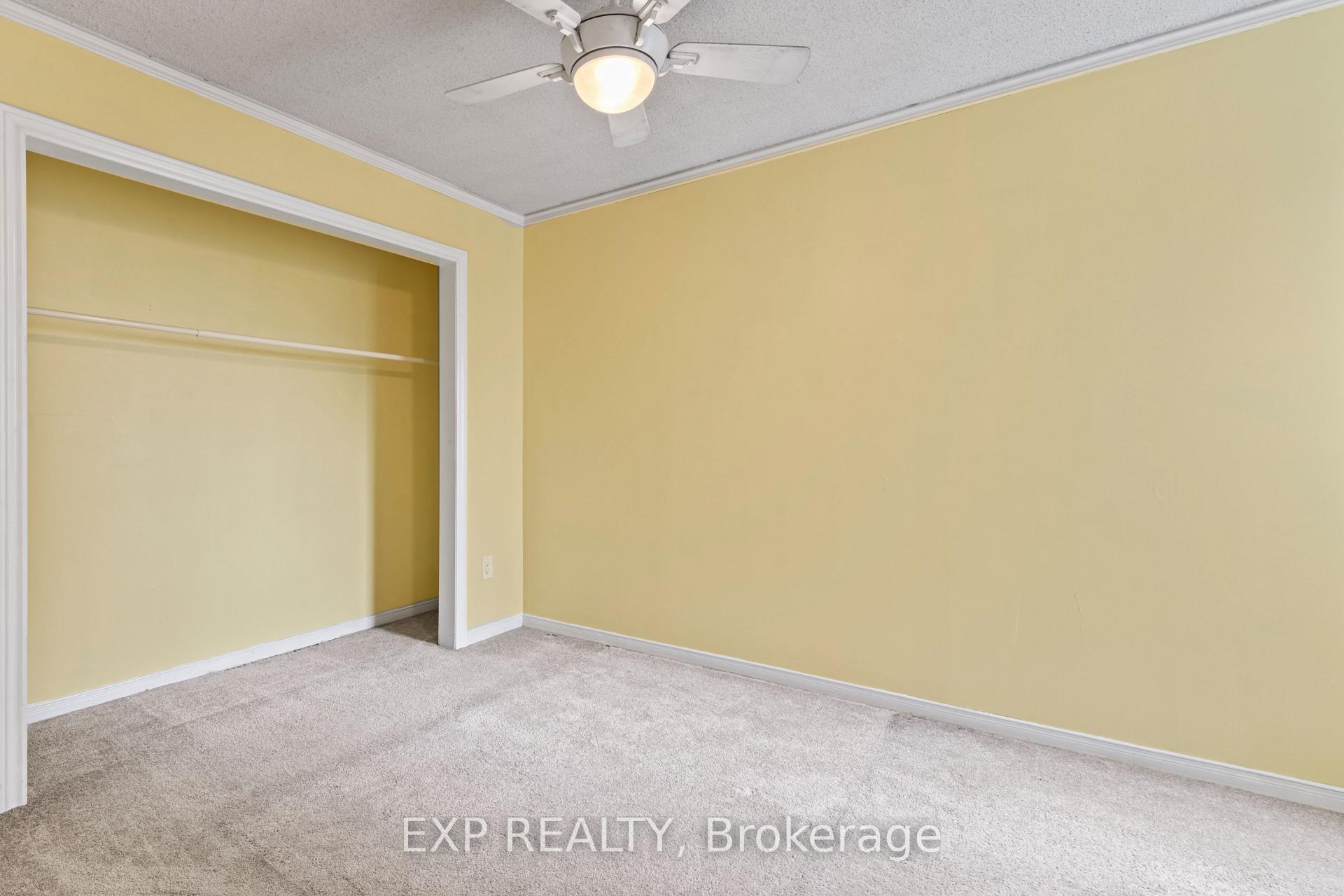 3 Bedrooms Condo at 2205 South Millway,  Mississauga For sale