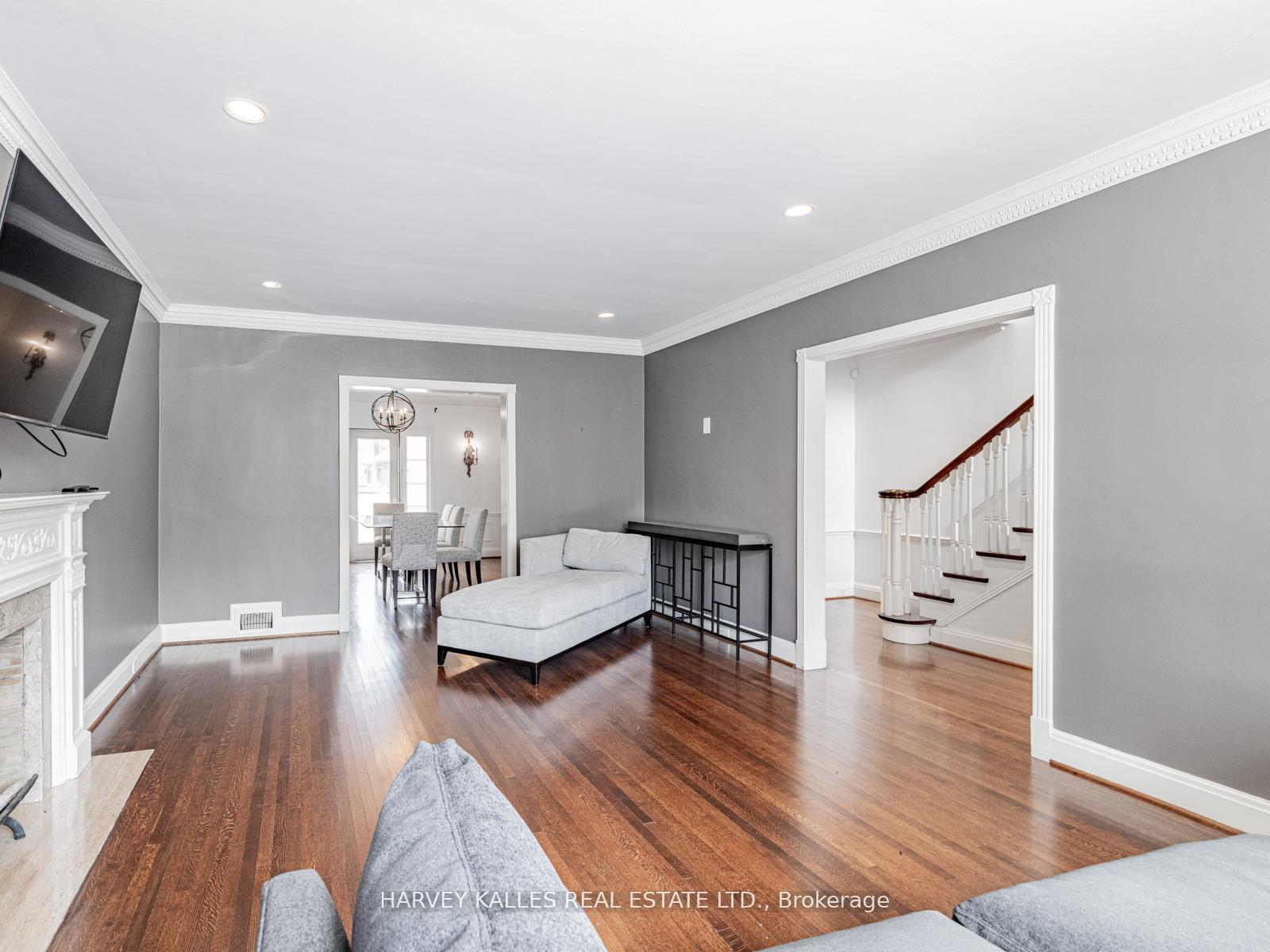 2 Silverwood Avenue