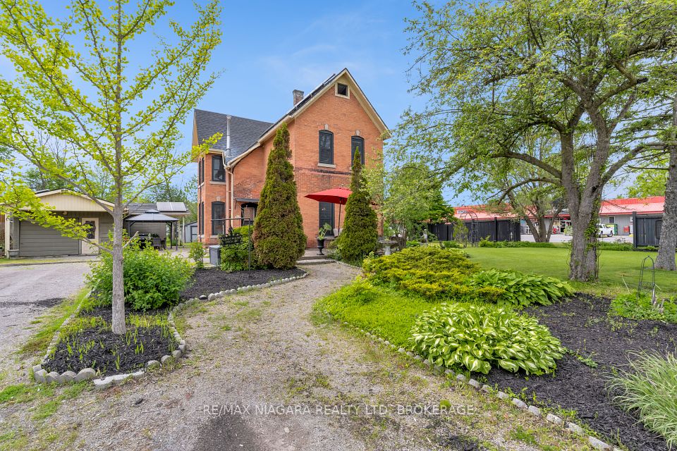 367 Crescent Road