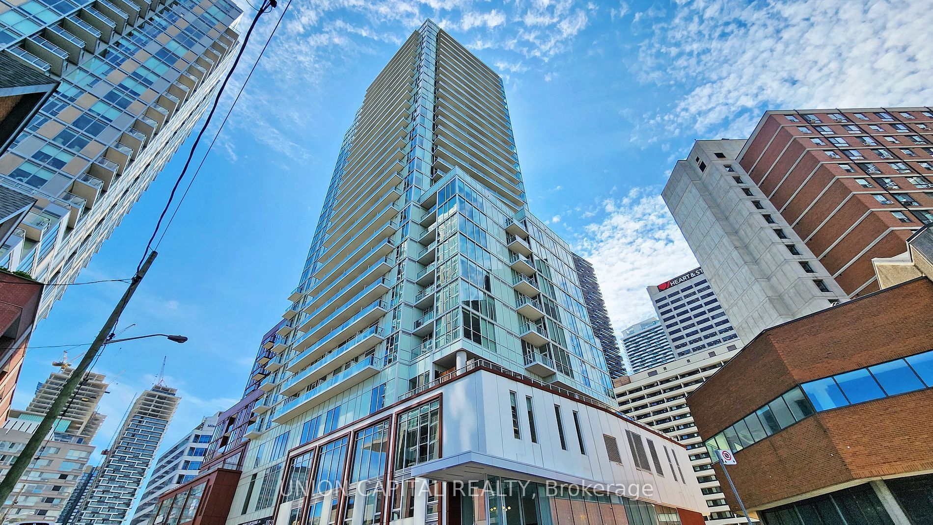 33 Helendale Avenue 2409
