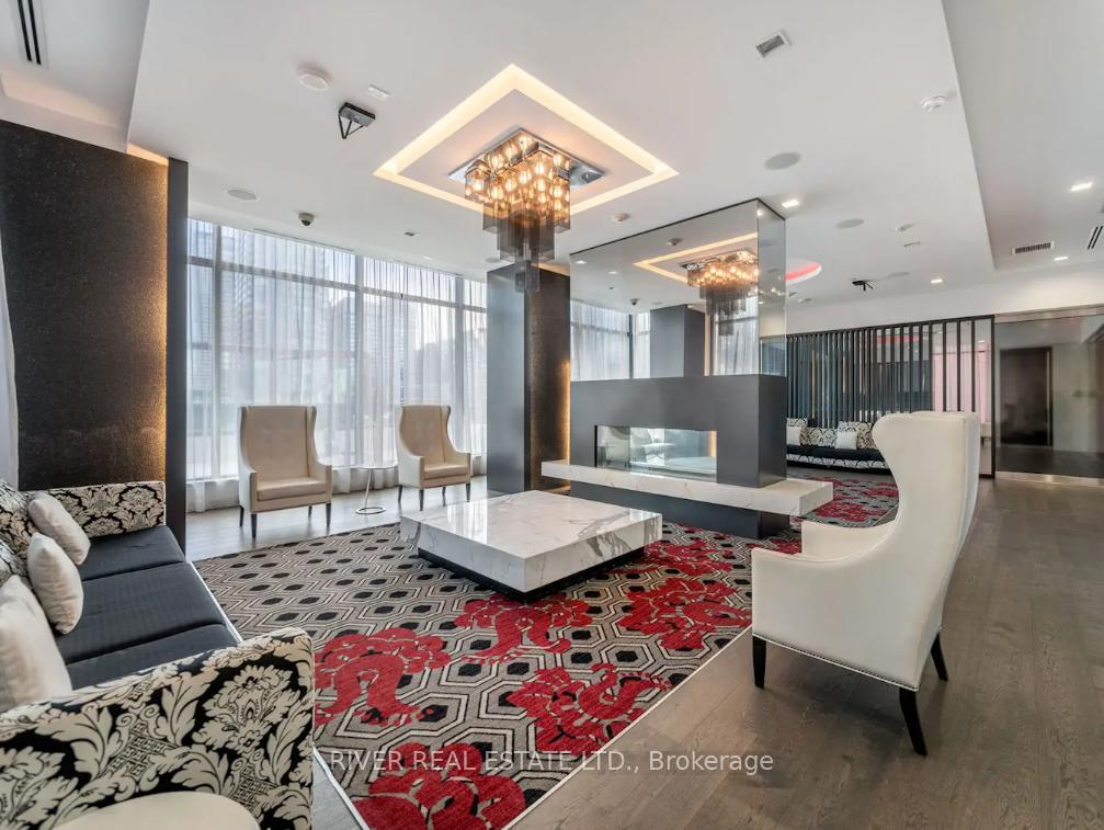 1 Bedroom Condo at 560 Front,  Toronto For sale