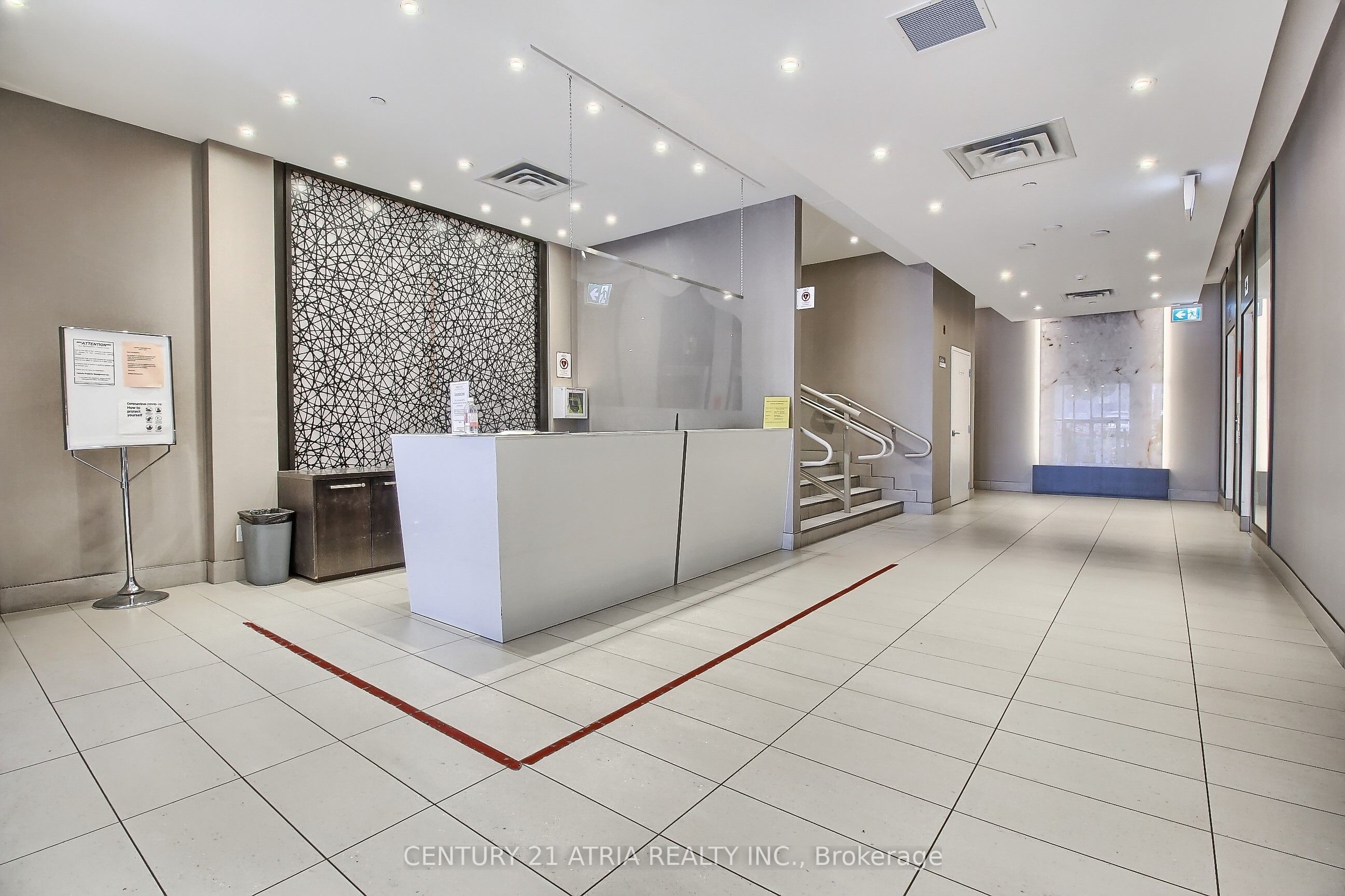 15277 Yonge Street, #404A