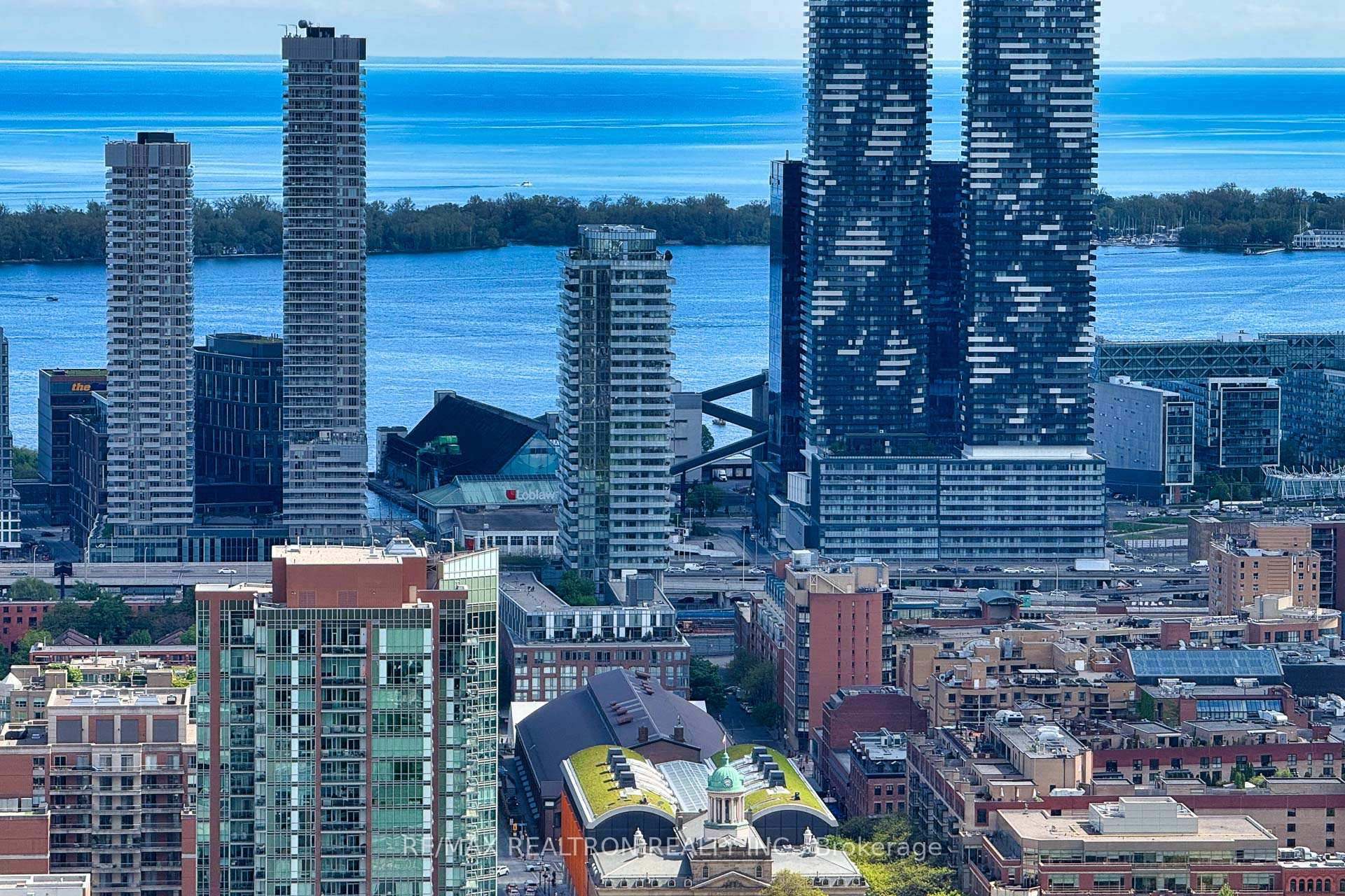 1 Bedroom Condo at 181 Dundas, Toronto For sale
