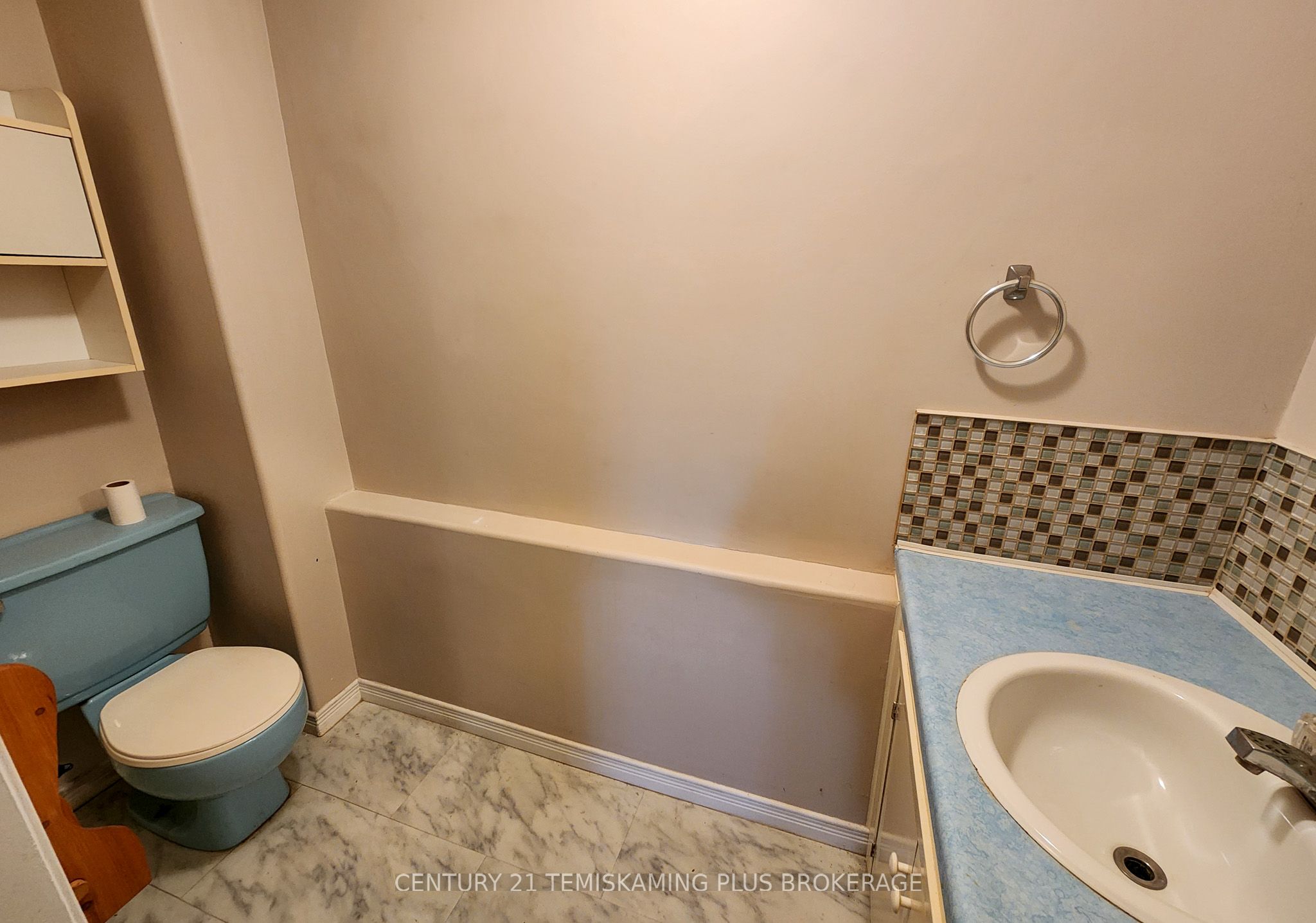 234038 Dairy Lane, Evanturel