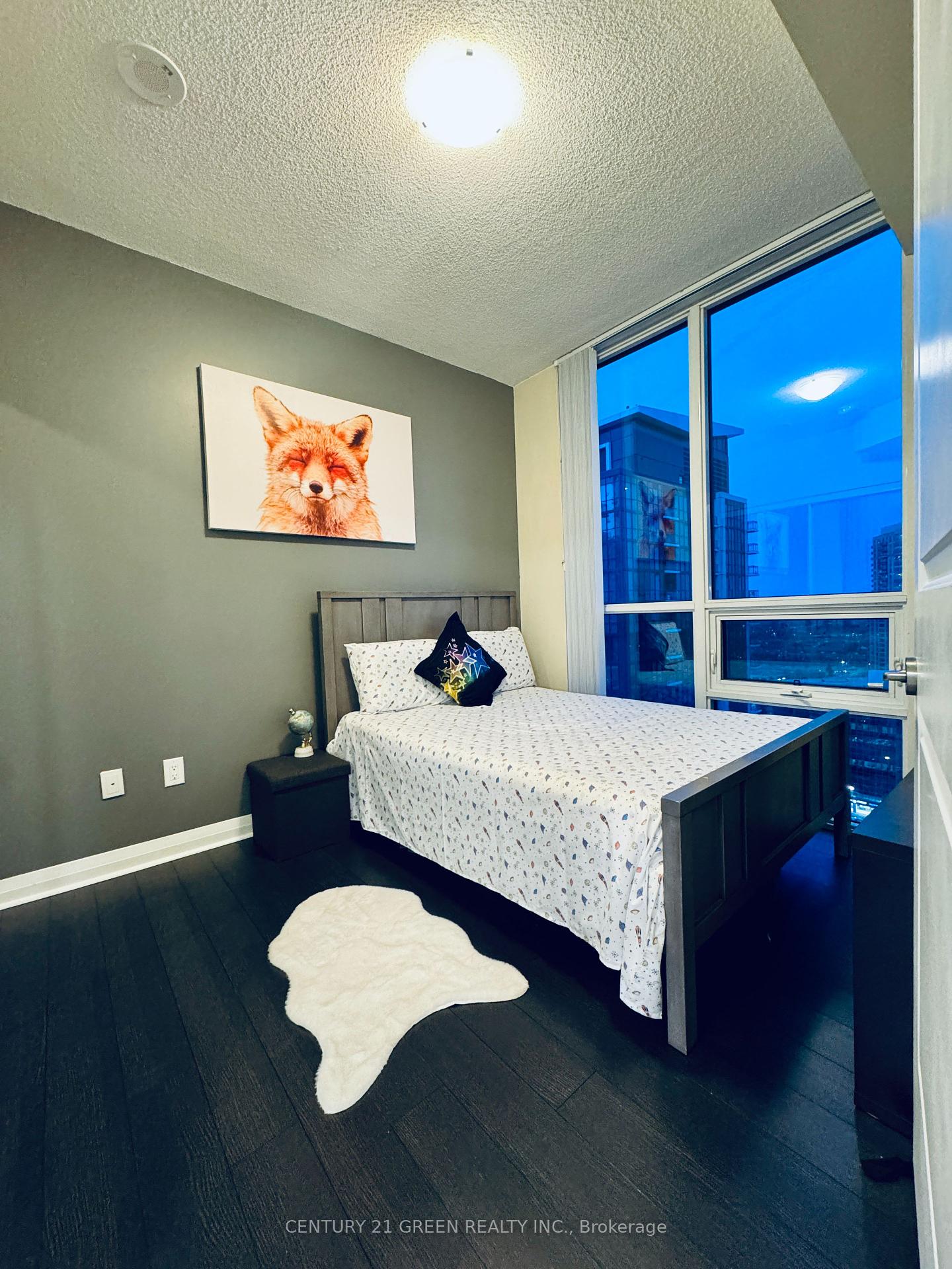 3 Bedrooms Condo at 5025 Four Springs, Mississauga For sale