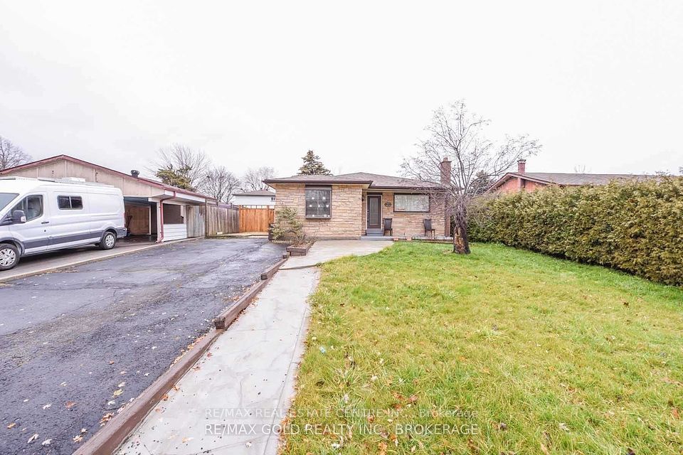 27 DRURY (BASEMENT) Crescent
