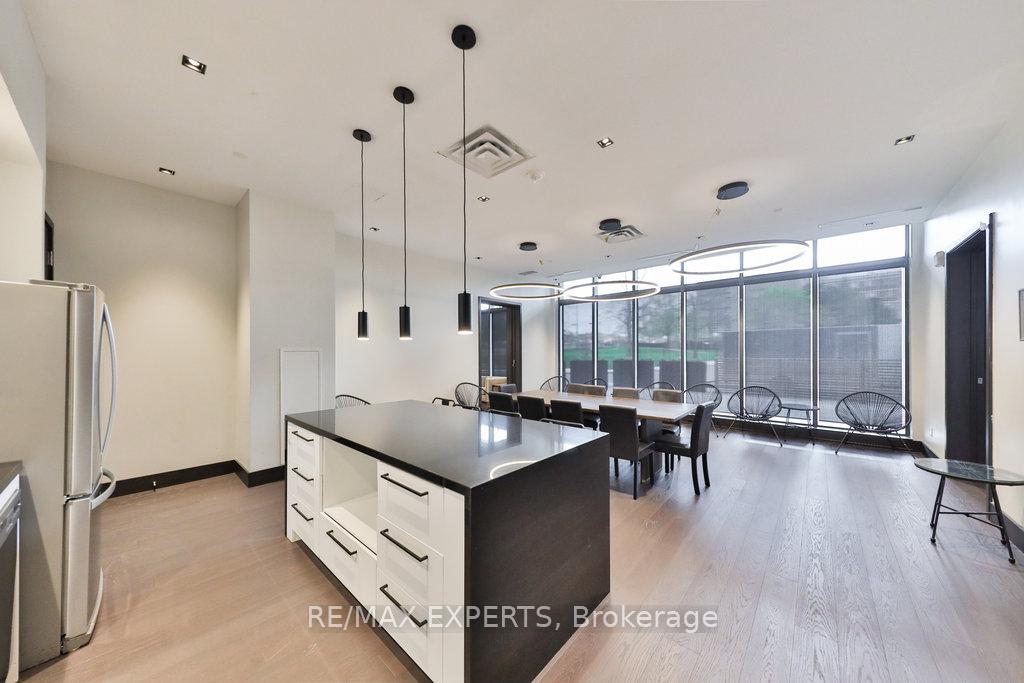 2 Bedrooms Condo at 1461 Lawrence, Toronto For sale