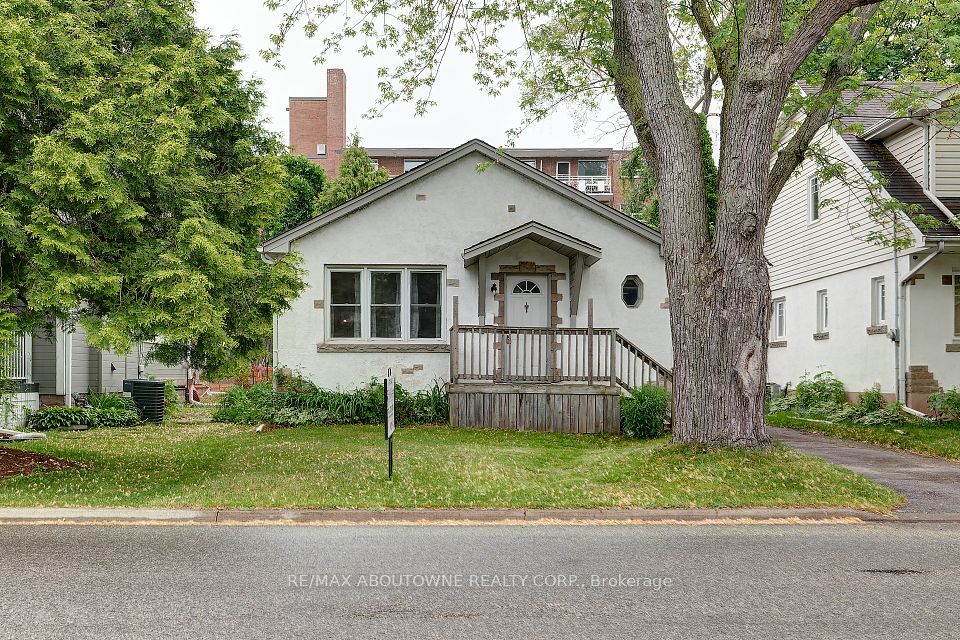 469 Woodland
