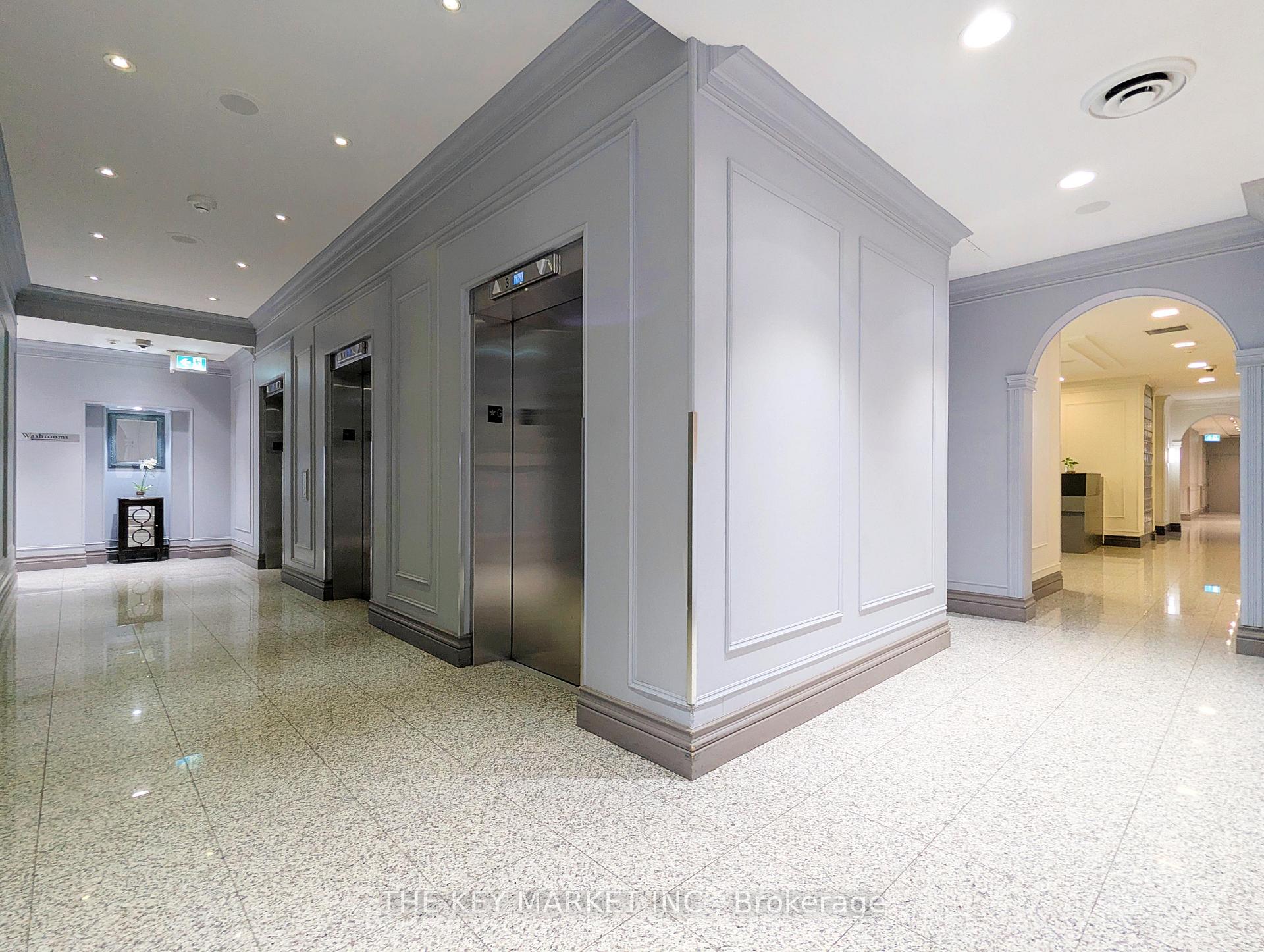 4 Bedrooms Condo at 7 Bishop, Toronto For sale