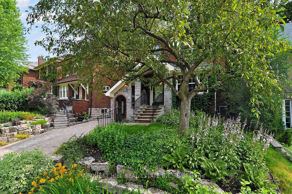 17 Duncannon Drive, Toronto, ON M5P 2L9