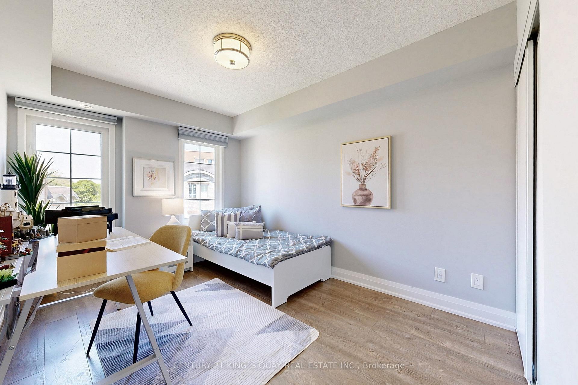 2 Bedrooms Condo at 9 Windermere, Toronto For sale