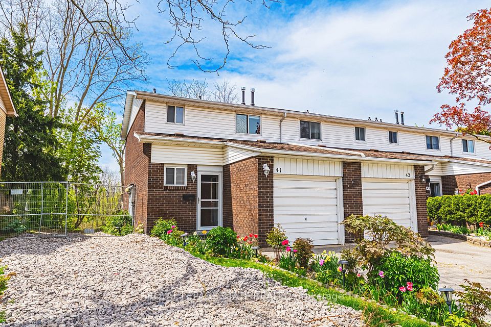 #41 - 100 Quigley Road, Hamilton, ON L8K 6J1