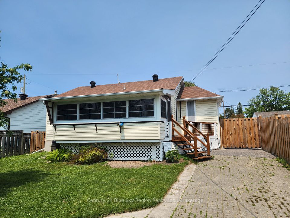 311 Albert Avenue, North Bay, ON P1B 7J8