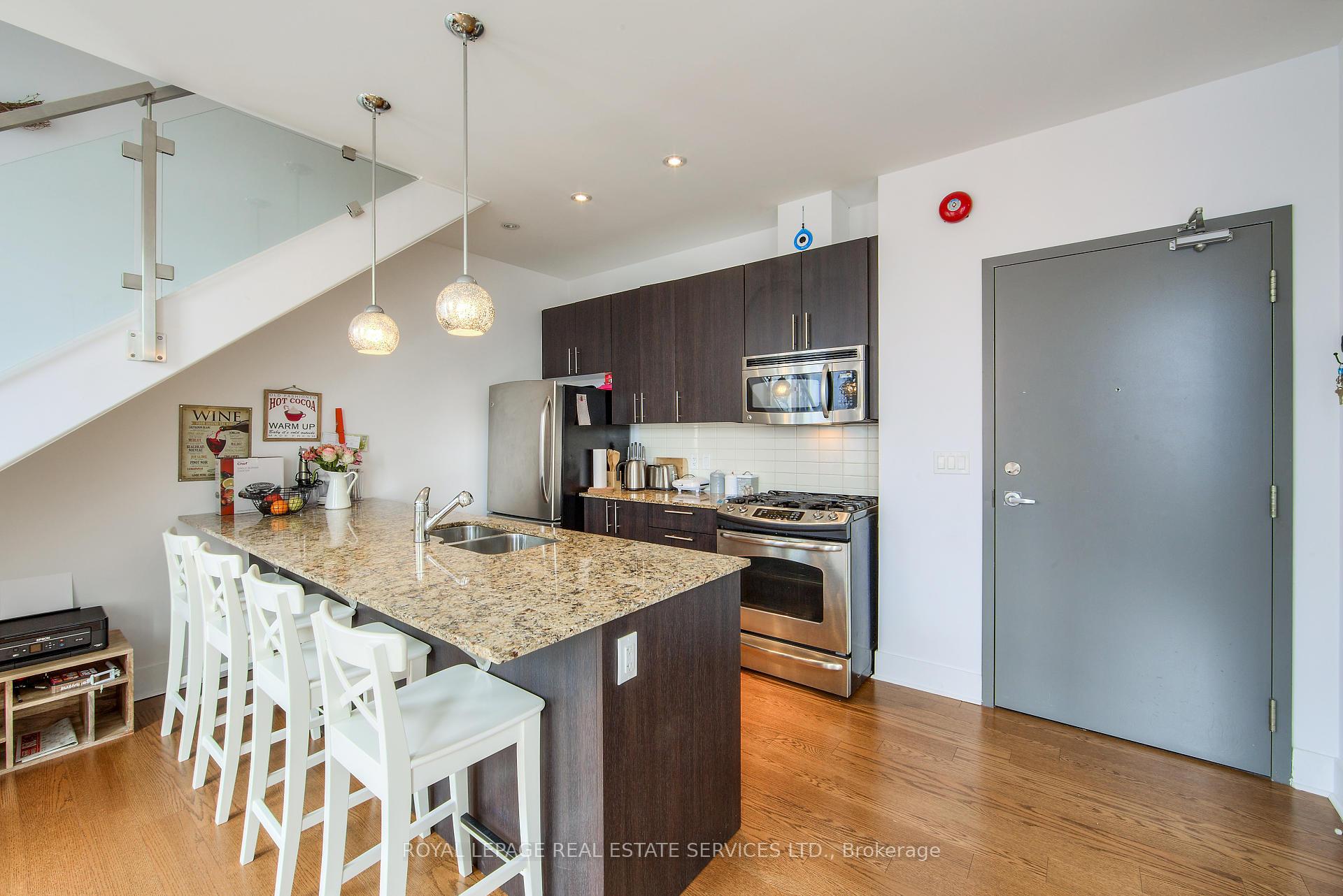 2 Bedrooms Condo at 323 Kingston, Toronto For sale