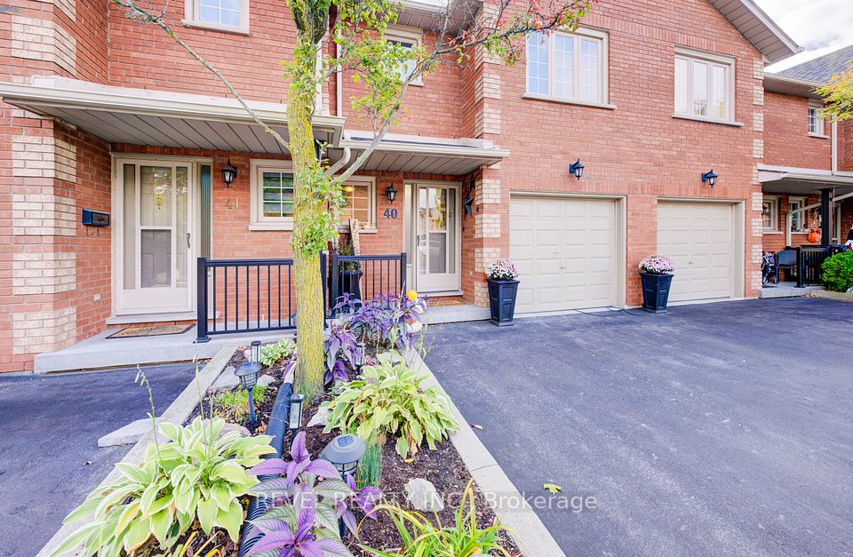 #40 - 255 Mount Albion Road, Hamilton, ON L8K 6P8
