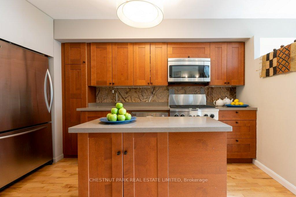 2 Bedrooms Condo at 2012 Queen, Toronto For sale