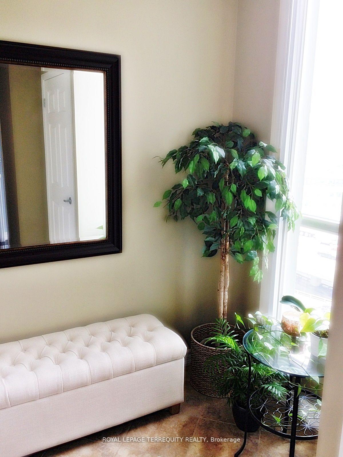 2 Bedrooms Condo at 228 Queens,  Toronto For sale