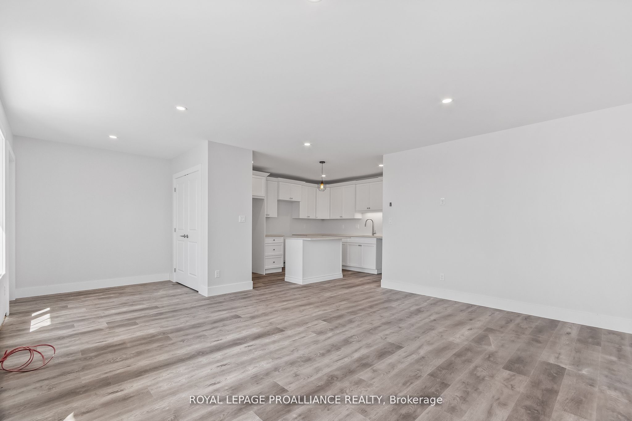 15 Arthur Street, #104