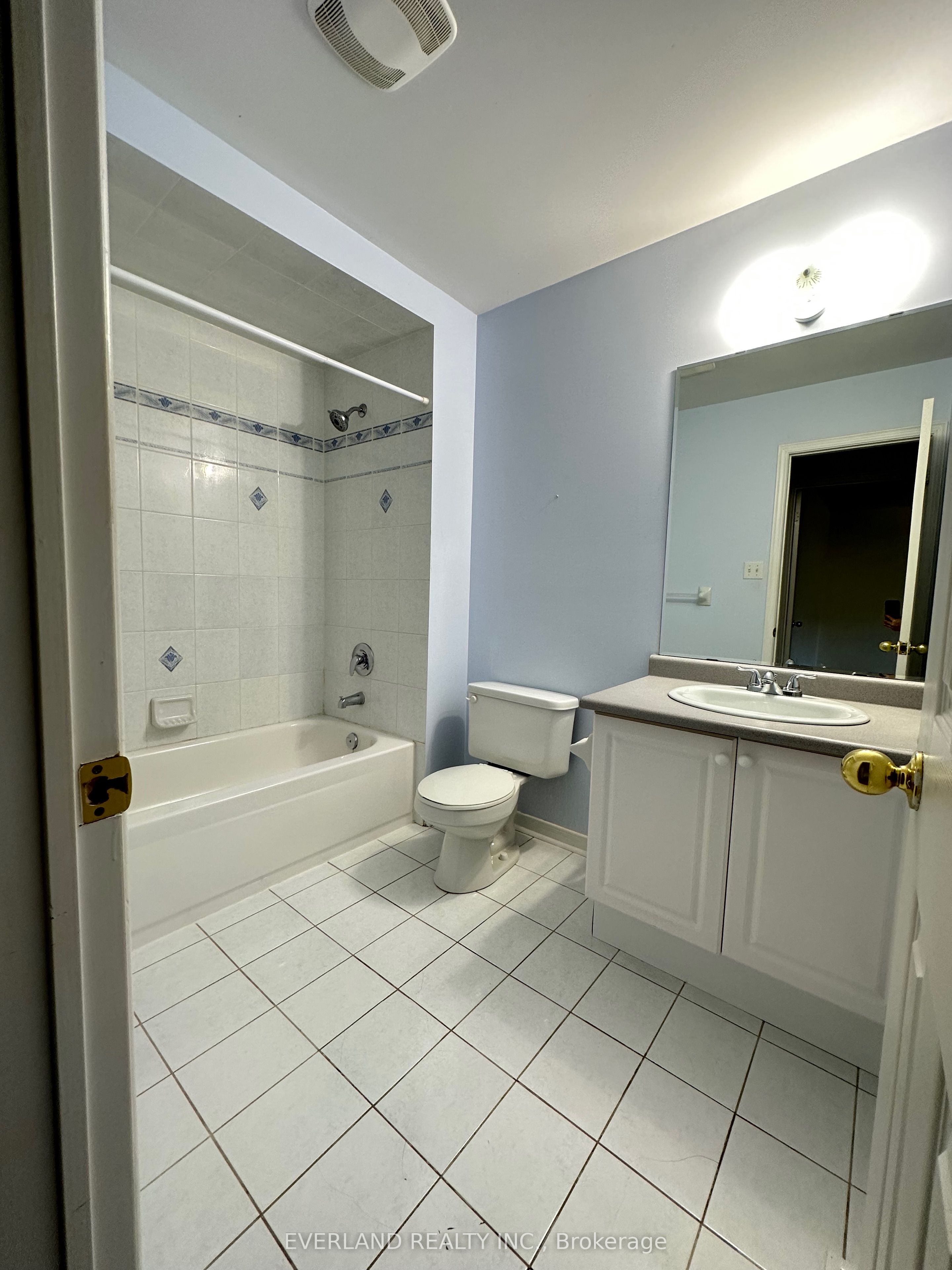 7 Bassett Avenue