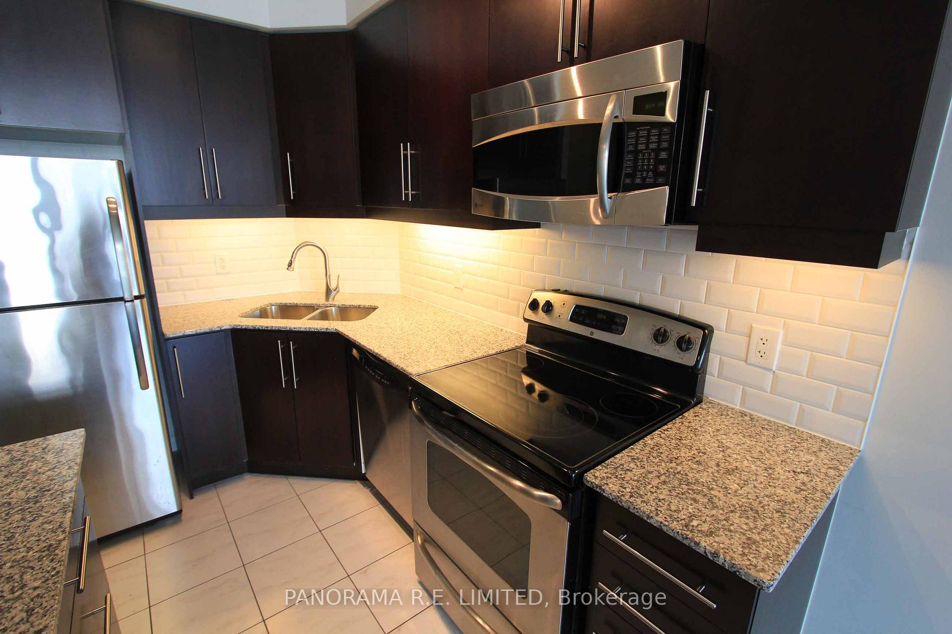 1 Bedroom Condo at 223 Webb, Mississauga For sale