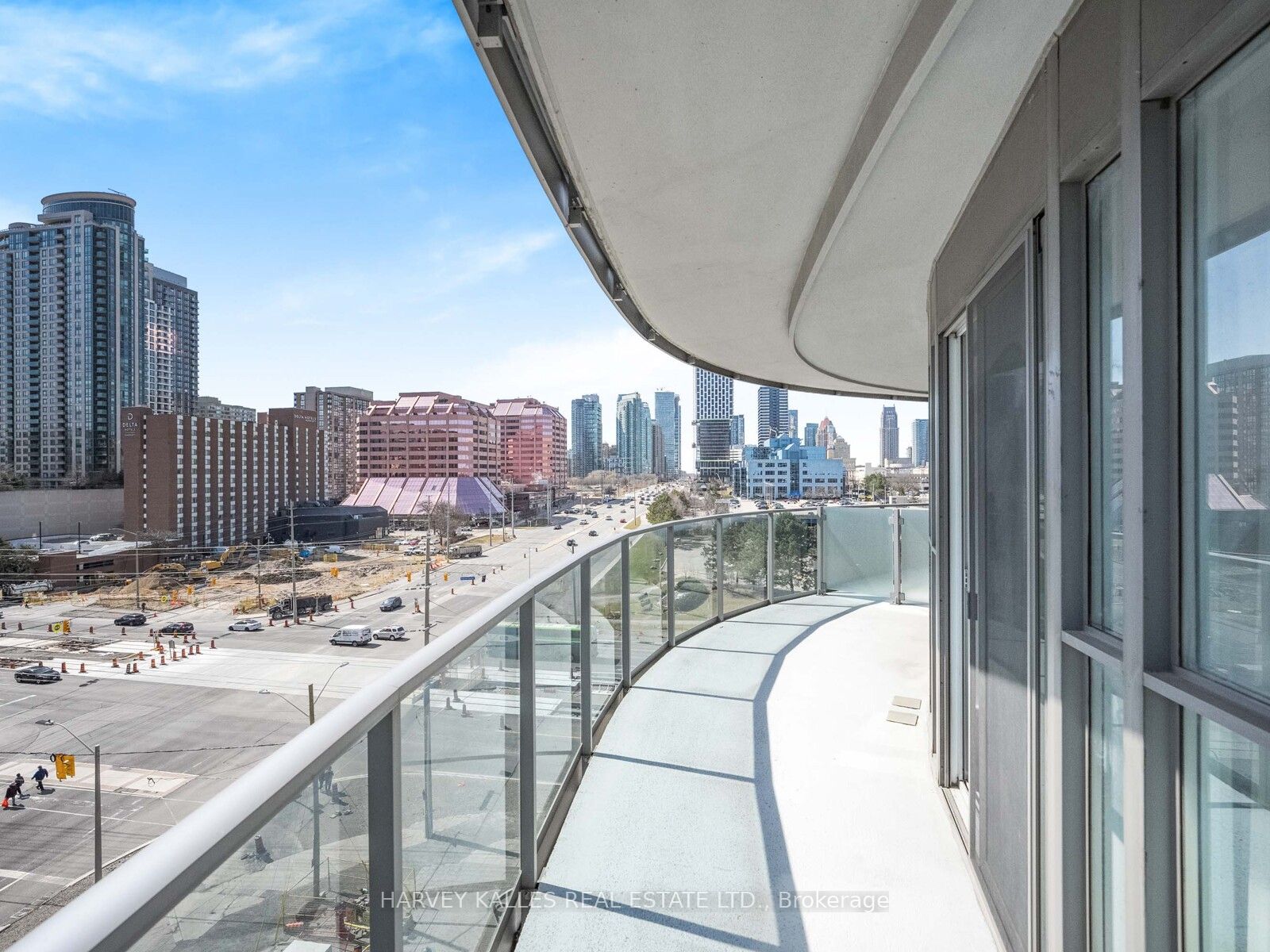 60 Absolute Avenue, #602