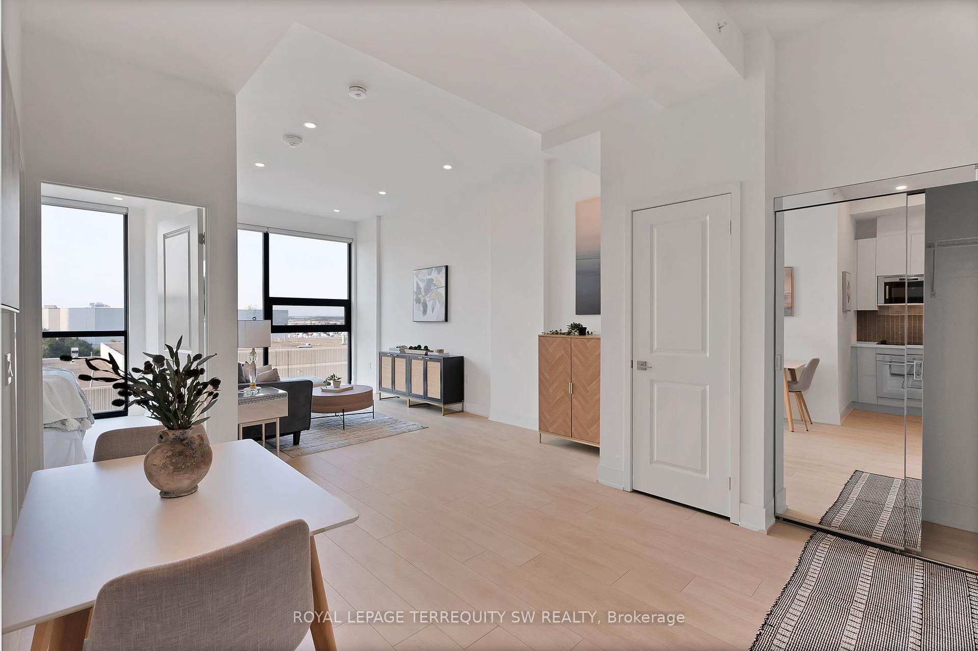 1 Bedroom Condo at 2916 Highway 7, Vaughan For sale