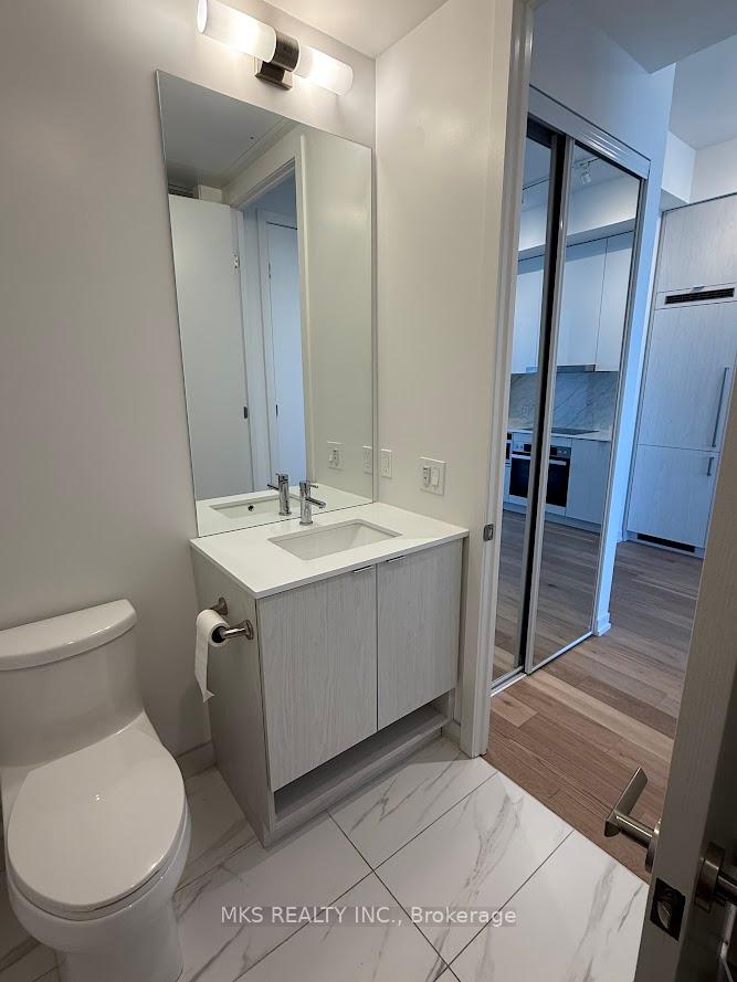 1 Bedroom Condo at 55 Cooper, Toronto For sale