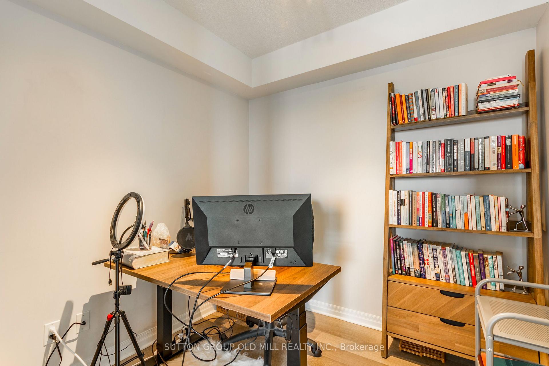 2 Bedrooms Condo at 2015 Sheppard, Toronto For sale