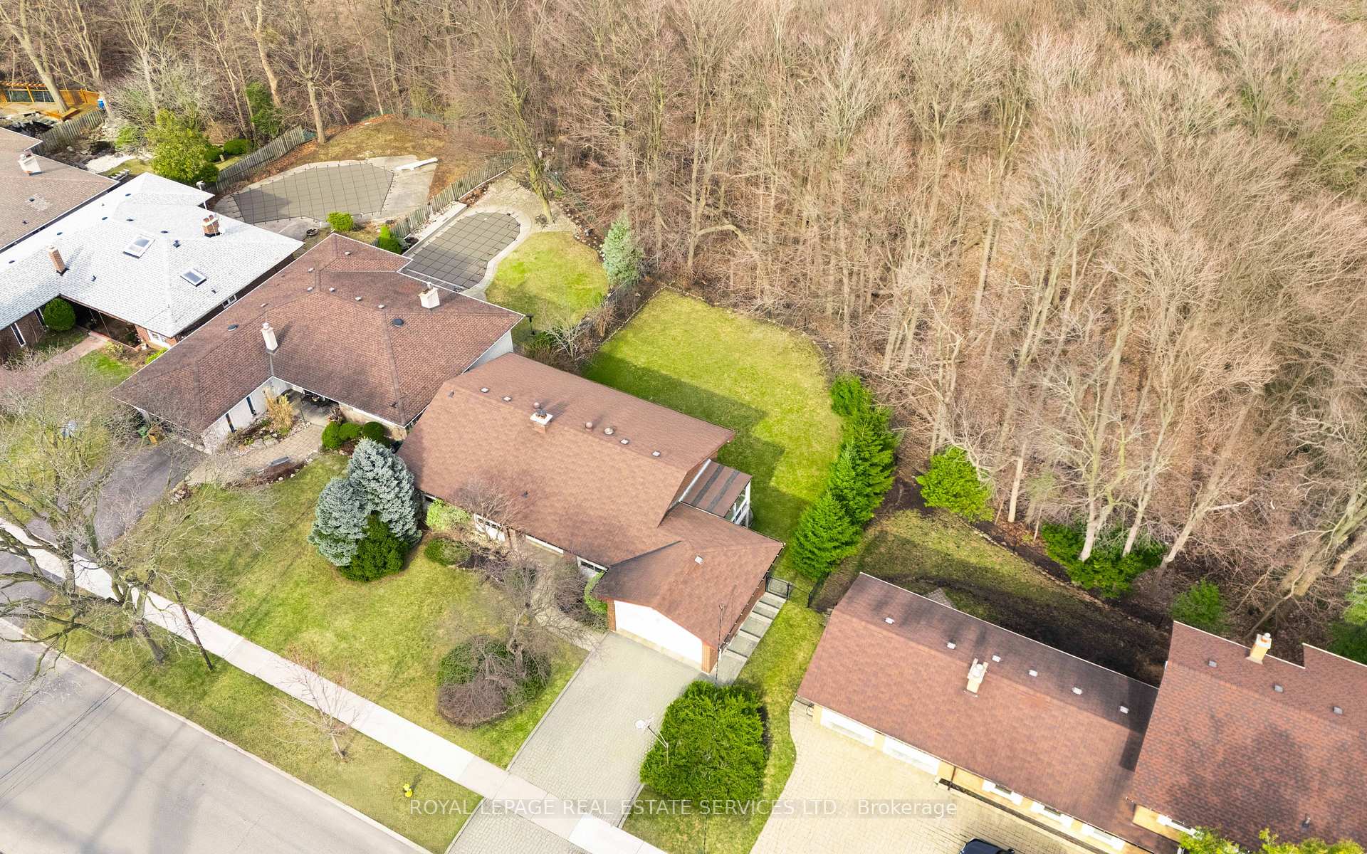 83 Page Avenue, Toronto, ON M2K 2B8